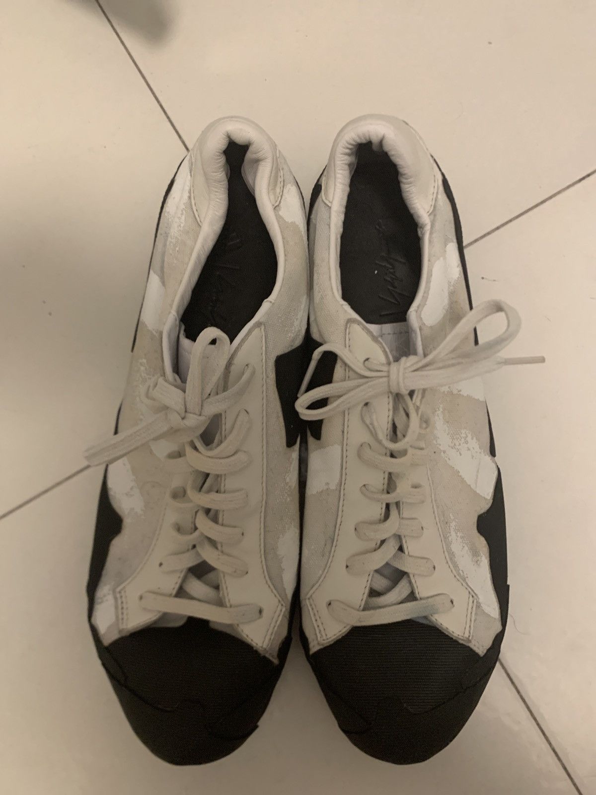 Yohji Yamamoto Black and white low top sneakers Size US 11 / EU 44 - 1 Thumbnail