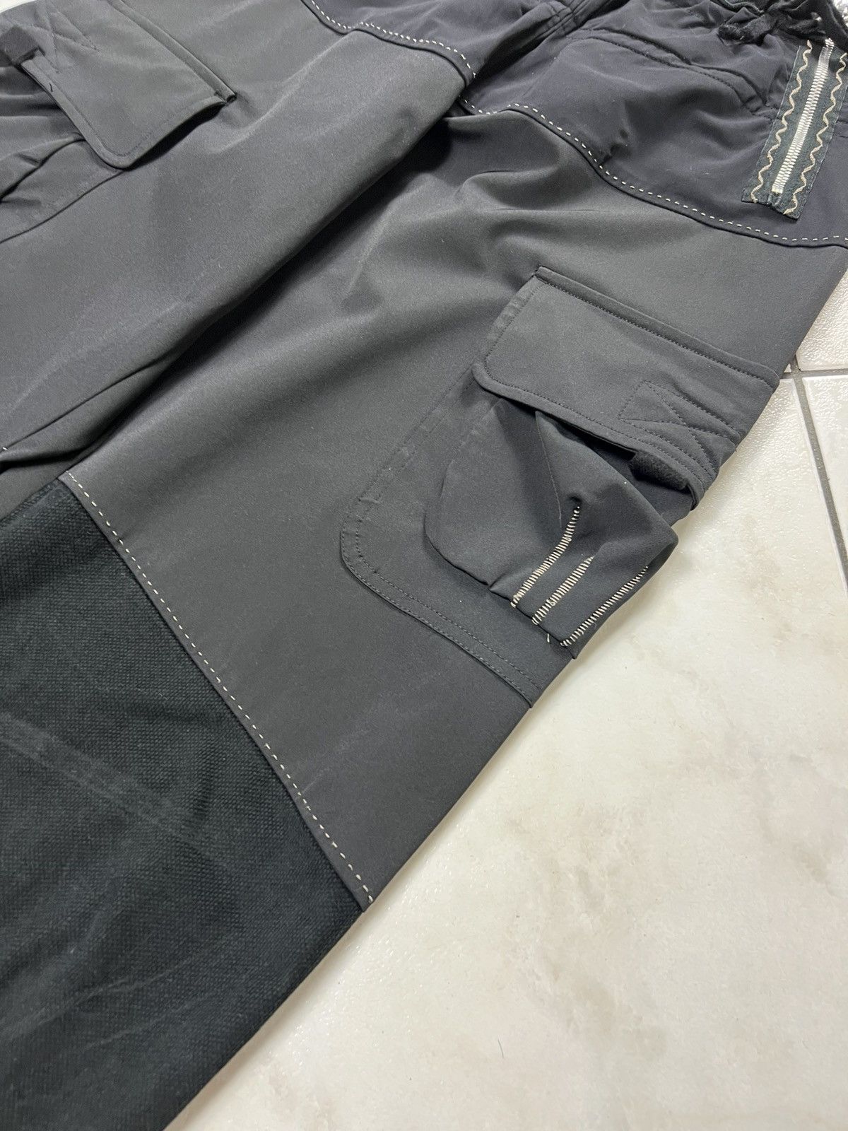 Marithe + Francois Girbaud Marithe + Francois Girbaud nylon y2k cargo pocket zip pants Size 27" / US 4 / IT 40 - 12 Thumbnail