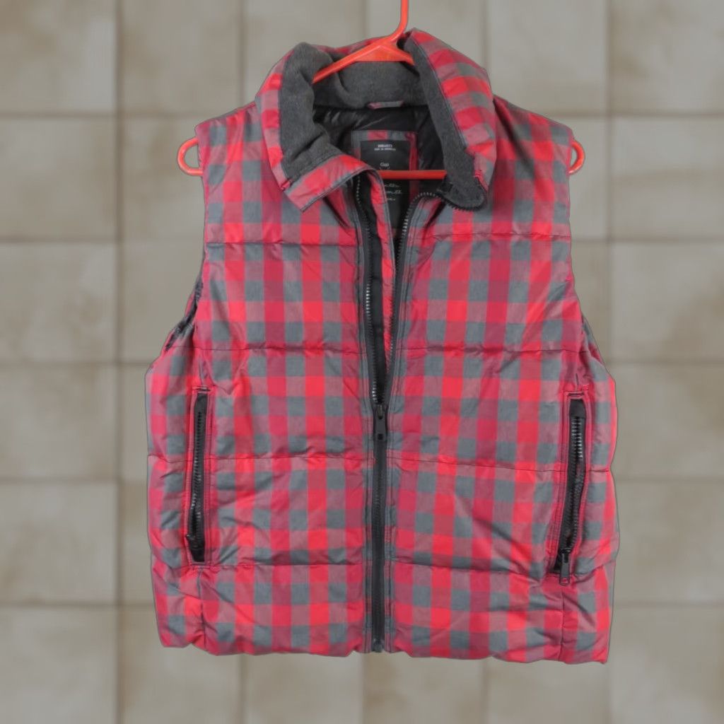 Gap Gap Outdoor Vest Women's Red Black S Zip Full Zip Packable Eddie Bauer Travex Nylon Fleece Size S / US 4 / IT 40 - 1 Thumbnail