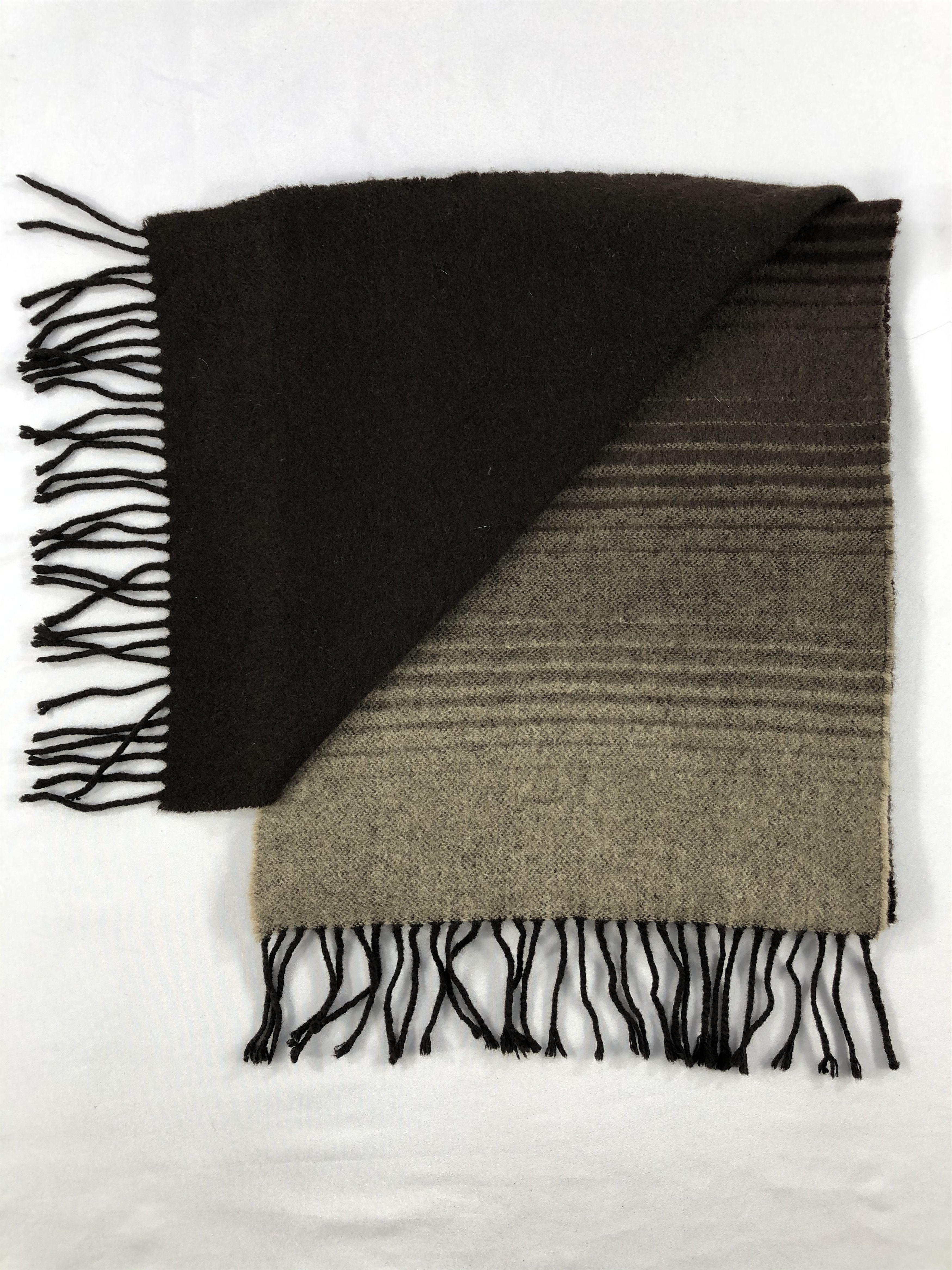 Johnstons Of Elgin Vintage Johnstons for Leilian Scarf/Muffler/Neckwear MF1759 Size ONE SIZE - 4 Thumbnail