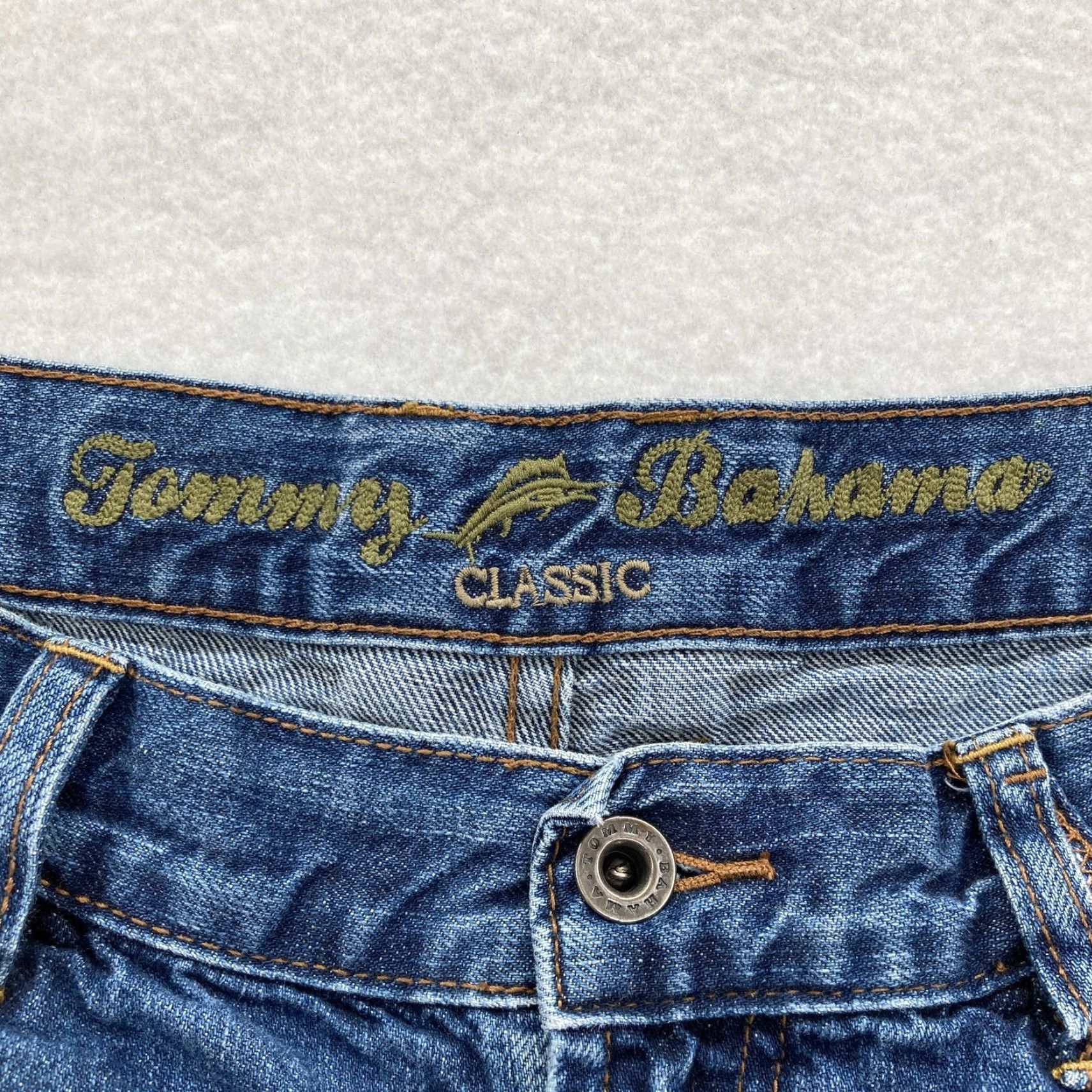 Tommy Bahama Tommy Bahama Jeans Mens 38x32 Blue Classic Fit Medium Wash Five Pocket Denim Shirt? Size US 38 / EU 54 - 4 Thumbnail