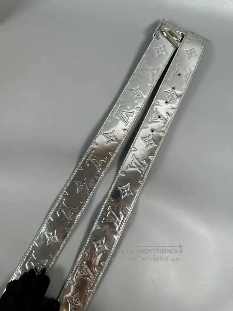Louis Vuitton Louis Vuitton Reversible Runway Belt. Size ONE SIZE - 5 Thumbnail