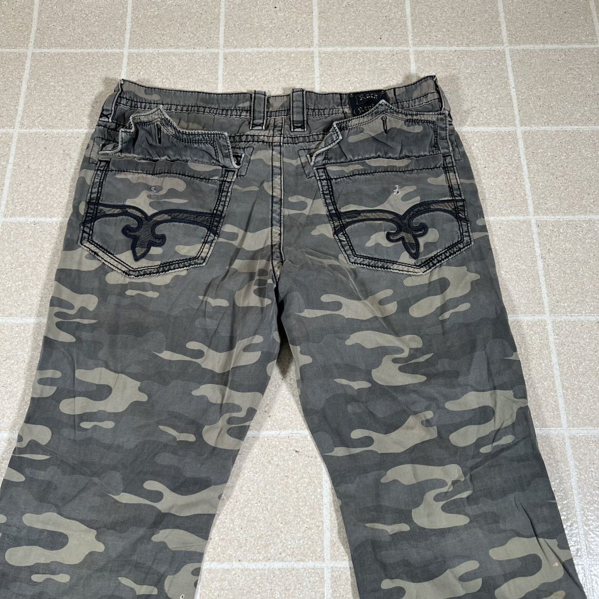 Rock Revival ROCK REVIVAL MEN'S 38 X 33 CAMOUFLAGE CAMO PANTS Size US 38 / EU 54 - 2 Thumbnail
