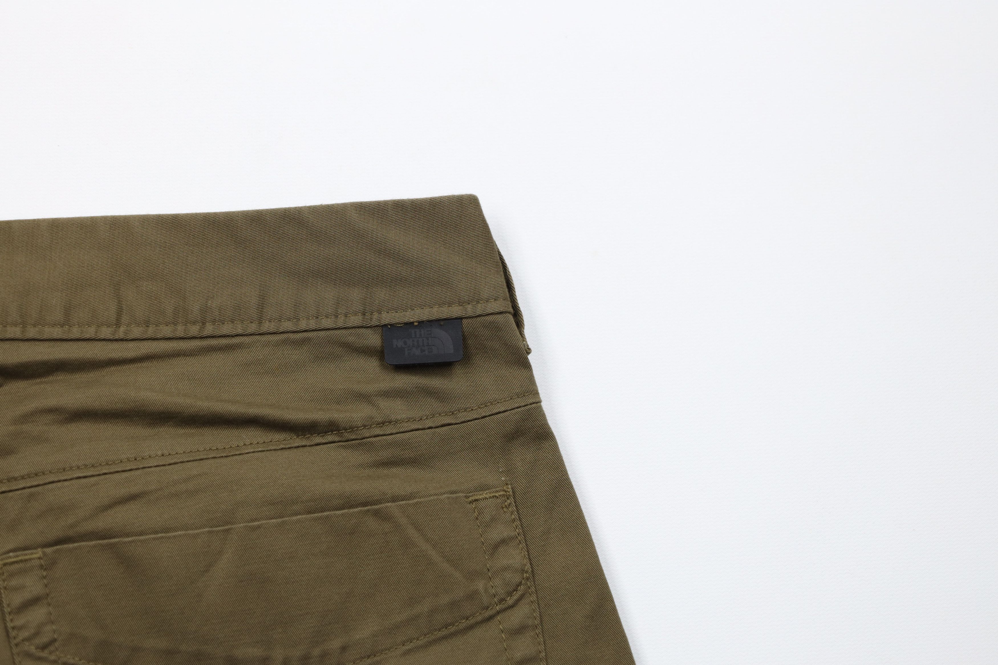 The North Face The North Face Spell Out Trekking Hiking Chino Shorts Green Size US 34 / EU 50 - 10 Thumbnail