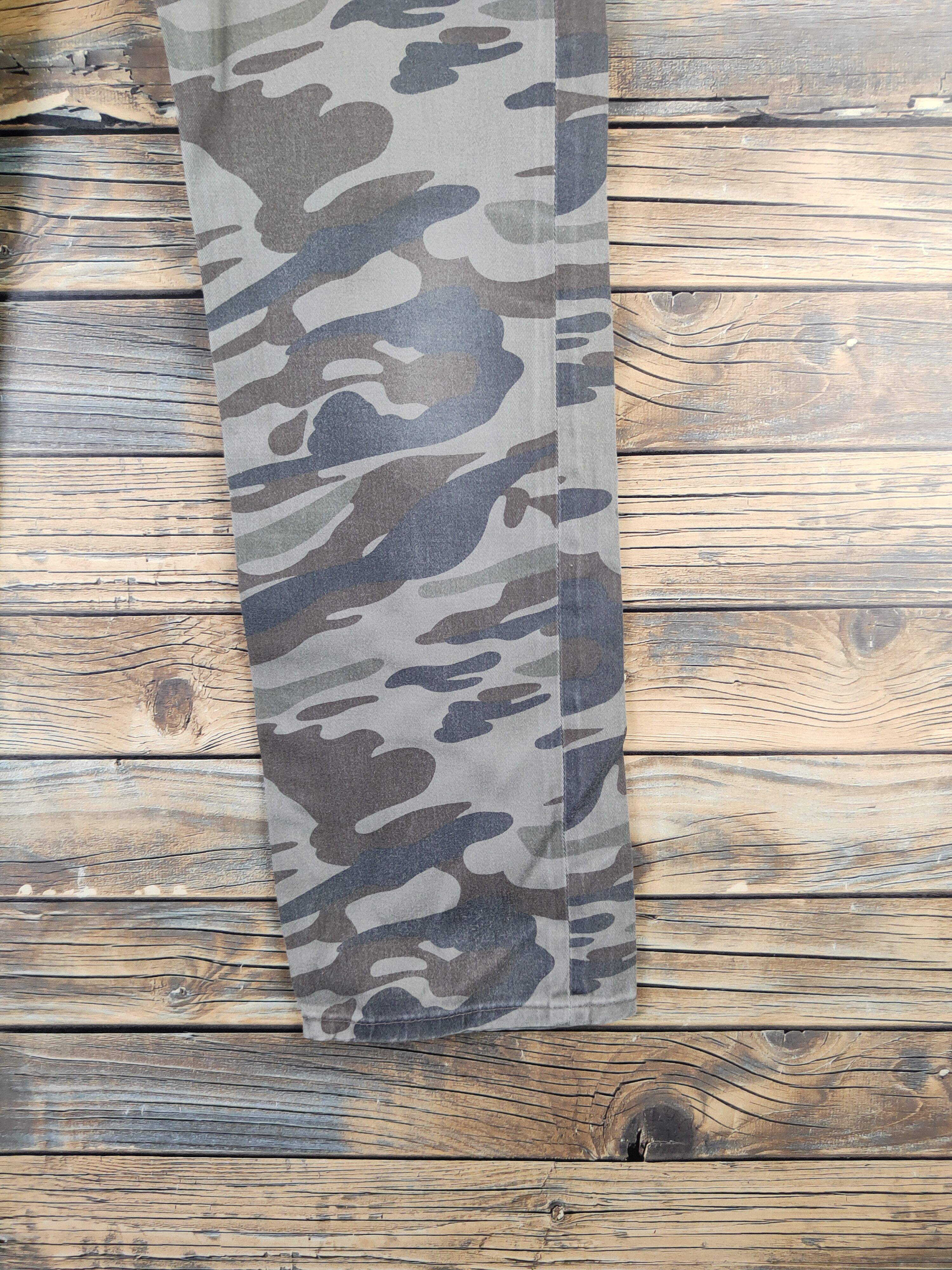Japanese Brand DL Japanese Brand Camouflage Multipocket Cargo Pants #2341 Size 29" - 6 Thumbnail