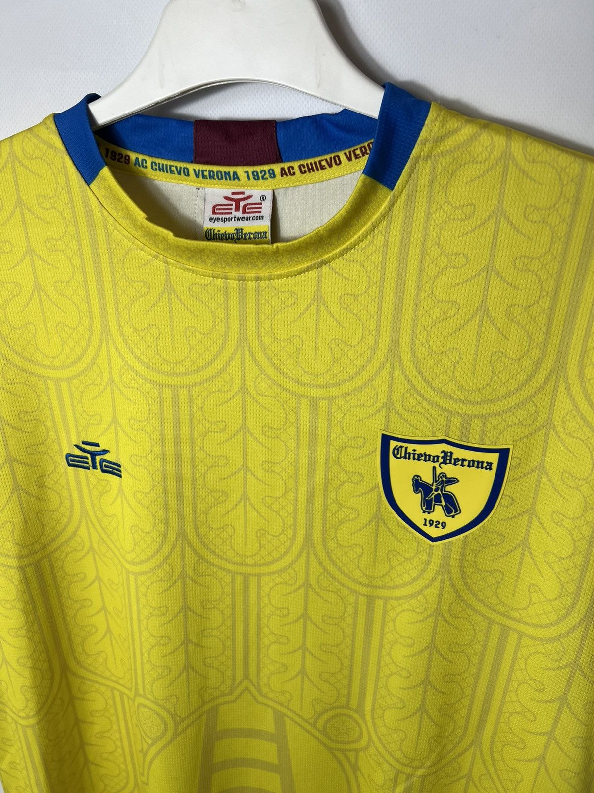 Vintage Vintage soccer football Chievo Verona Home Sportswear Jersey Size US L / EU 52-54 / 3 - 5 Thumbnail