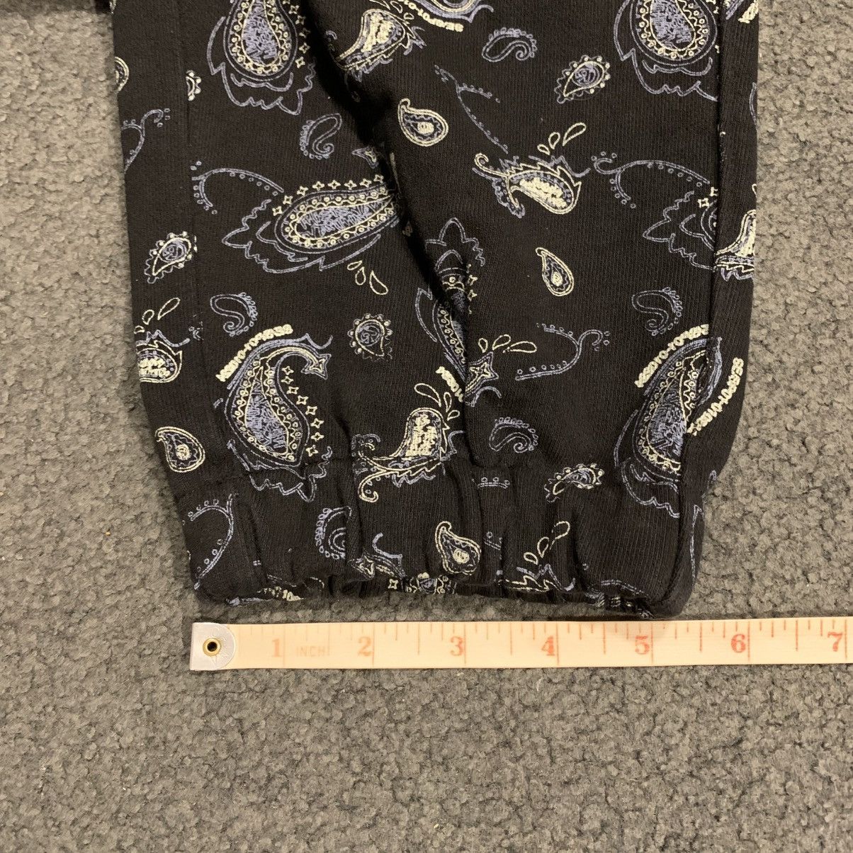 thisisneverthat THISISNEVERTHAT PAISLEY SWEATPANT SIZE SMALL Size US 30 / EU 46 - 13 Thumbnail