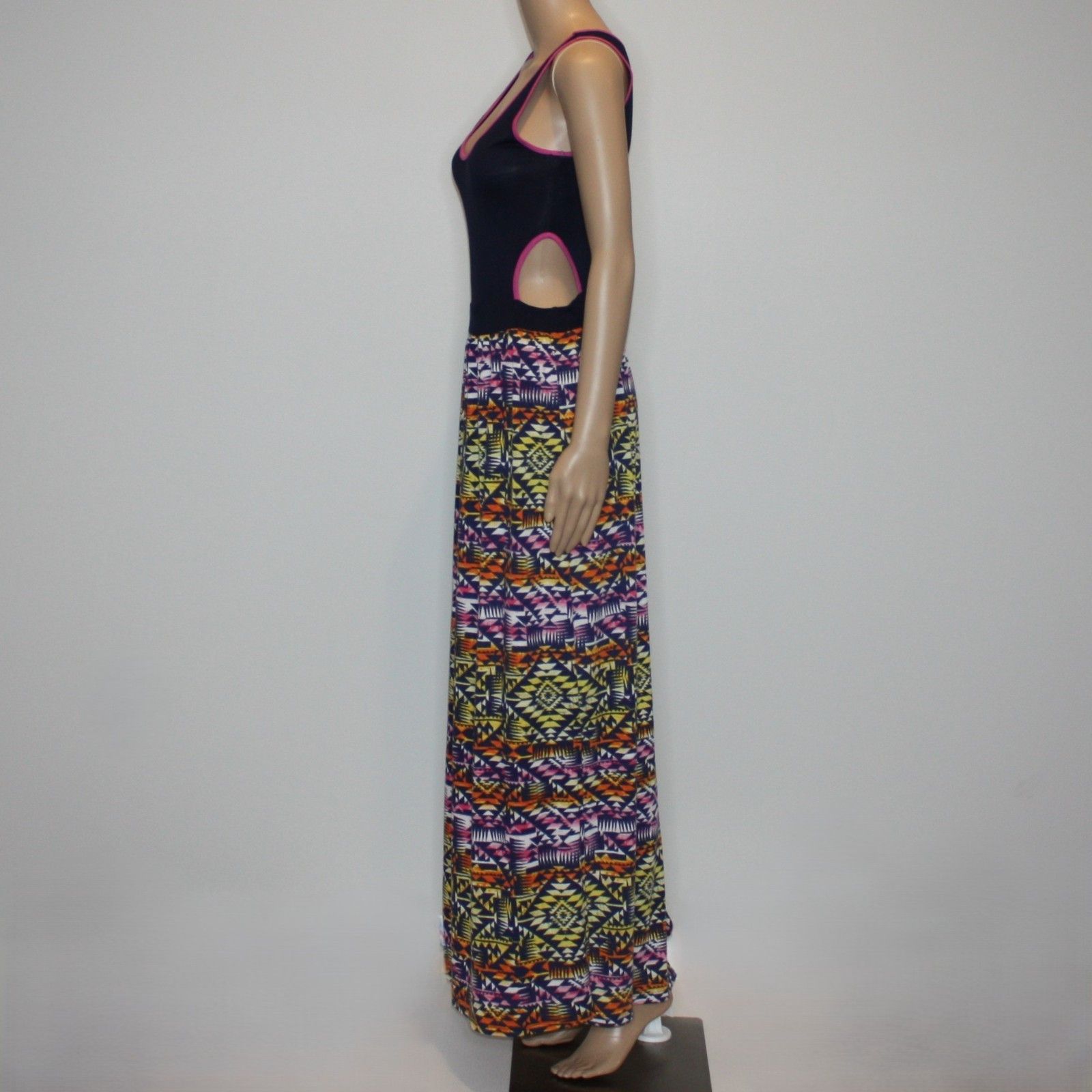 Other Pink Rose Side Cut-Out Printed Bottom Maxi Dress in size M Size M / US 6-8 / IT 42-44 - 4 Thumbnail