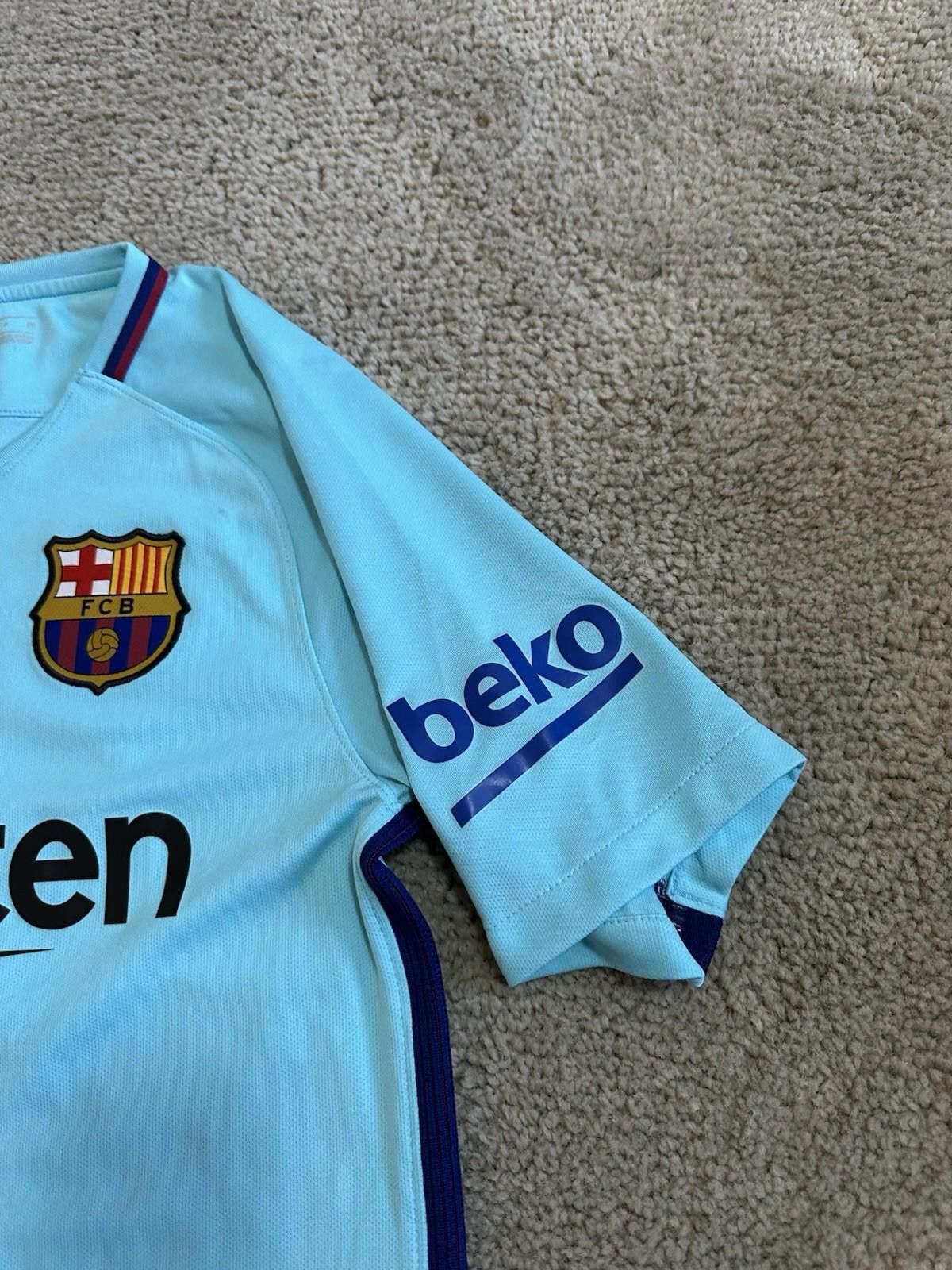 Nike Dembele #11 FC BARCELONA 2017-2018 FOOTBALL SHIRT JERSEY Size US S / EU 44-46 / 1 - 4 Thumbnail
