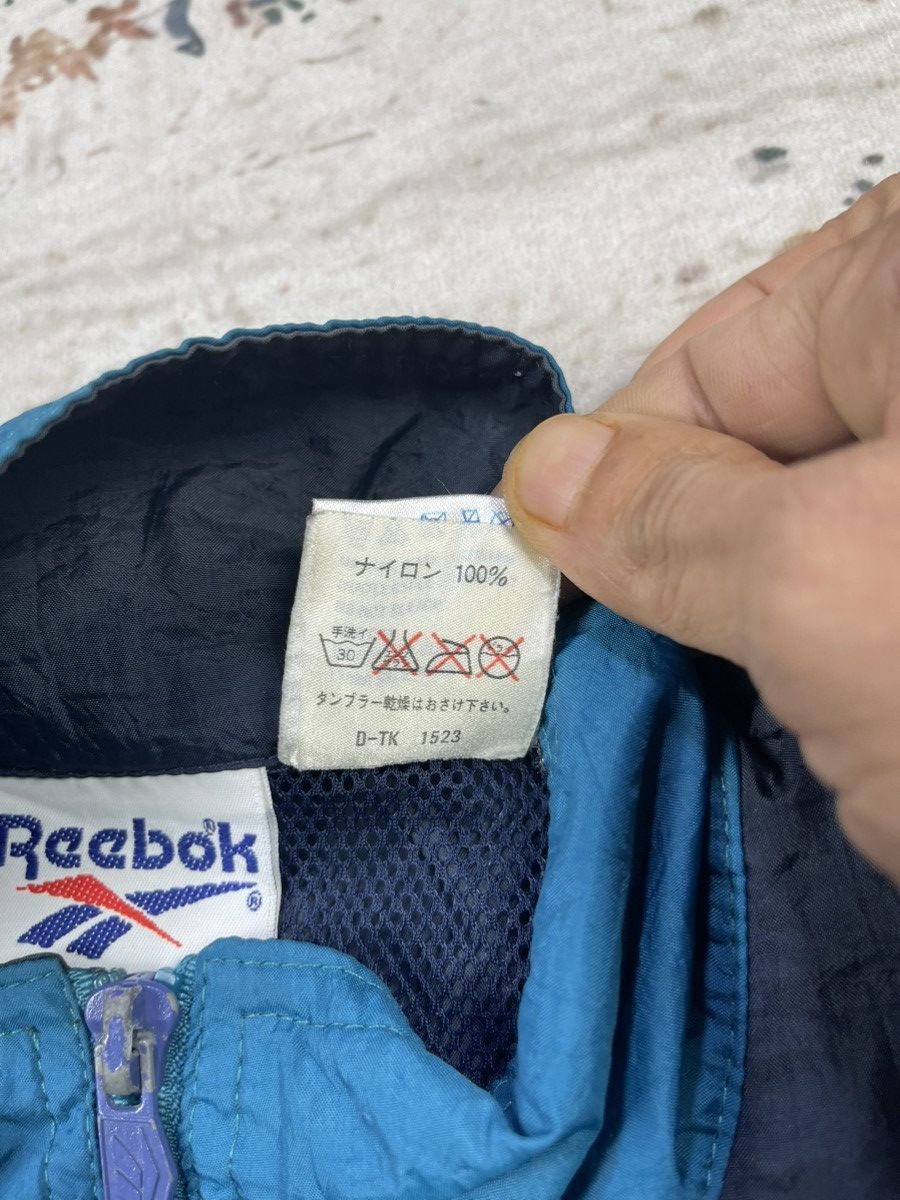 Reebok Vintage Reebok Back Hit Logo Nylon Windbreaker Size US S / EU 44-46 / 1 - 12 Thumbnail