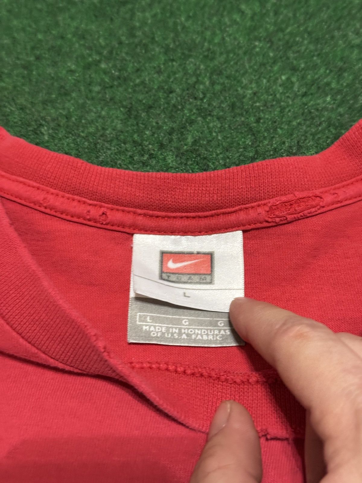 Nike Vintage Y2K Nike Nebraska University Football Lrg T Shirt Size US L / EU 52-54 / 3 - 5 Thumbnail