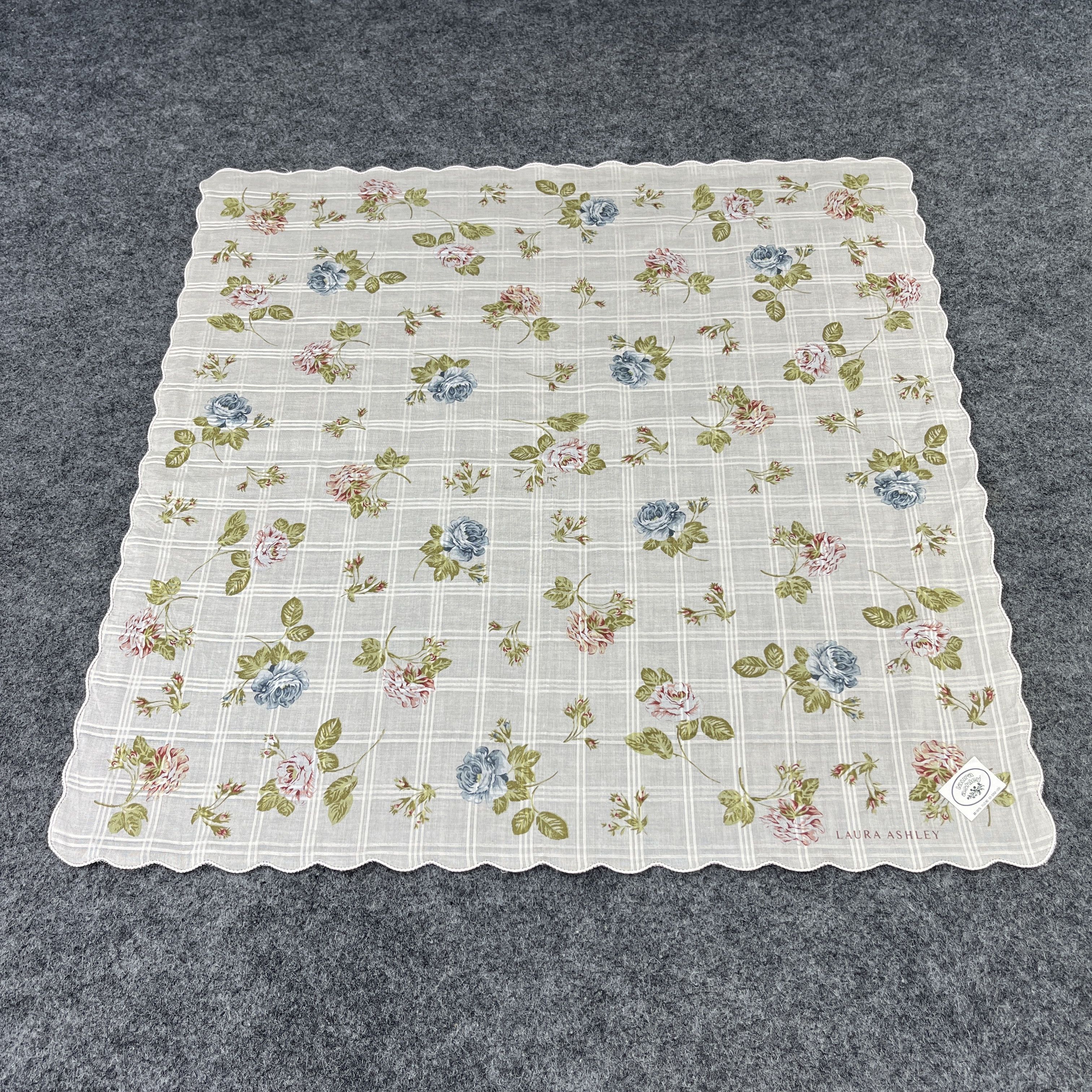 Laura Ashley Laura Ashley Handkerchief / Bandana / Neckerchief B106 Size ONE SIZE - 3 Thumbnail