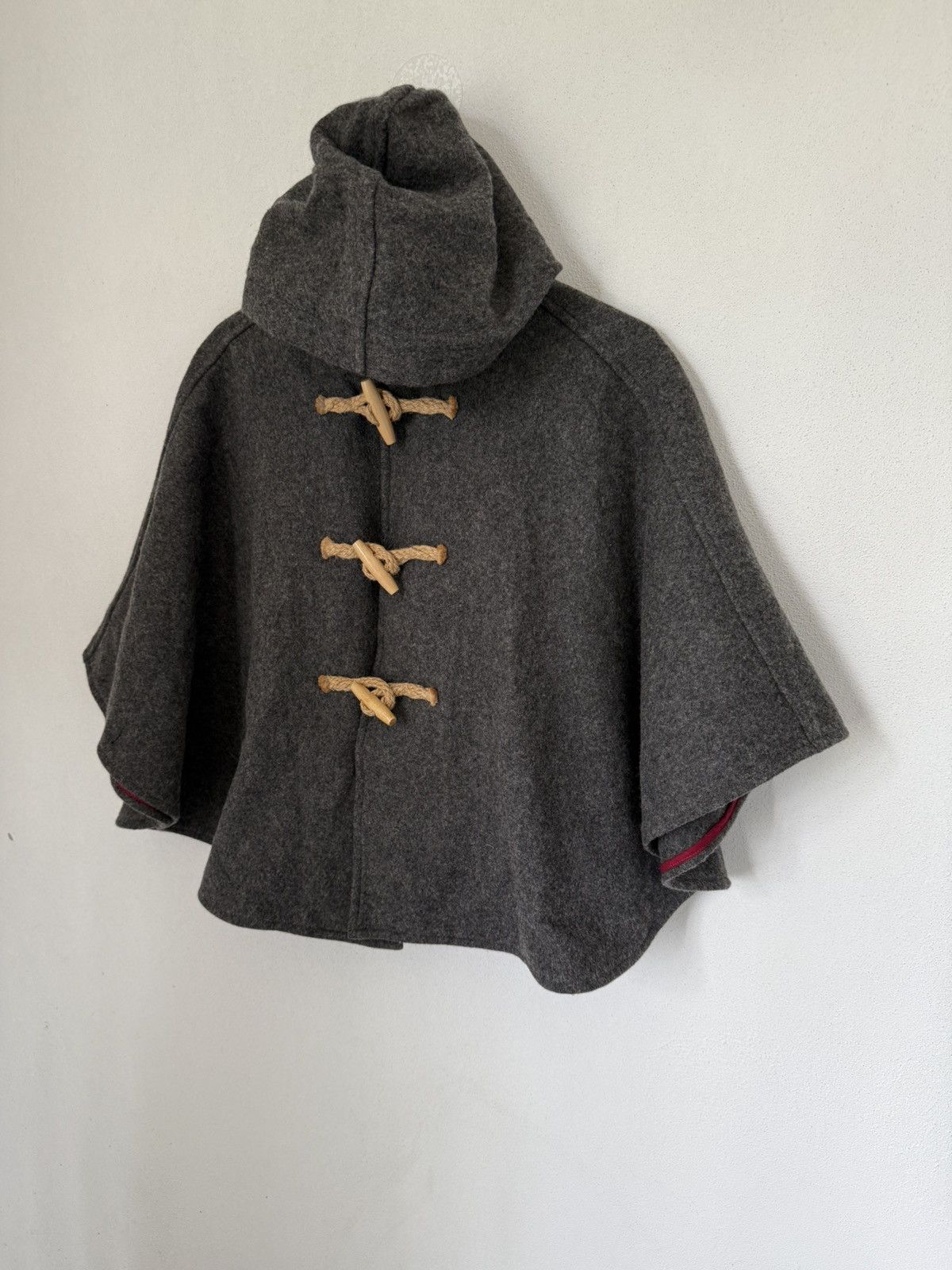 Fidelity × Vintage FIDELITY BY GERALD & STEWART PONCHO WOOL Size US S / EU 44-46 / 1 - 3 Thumbnail