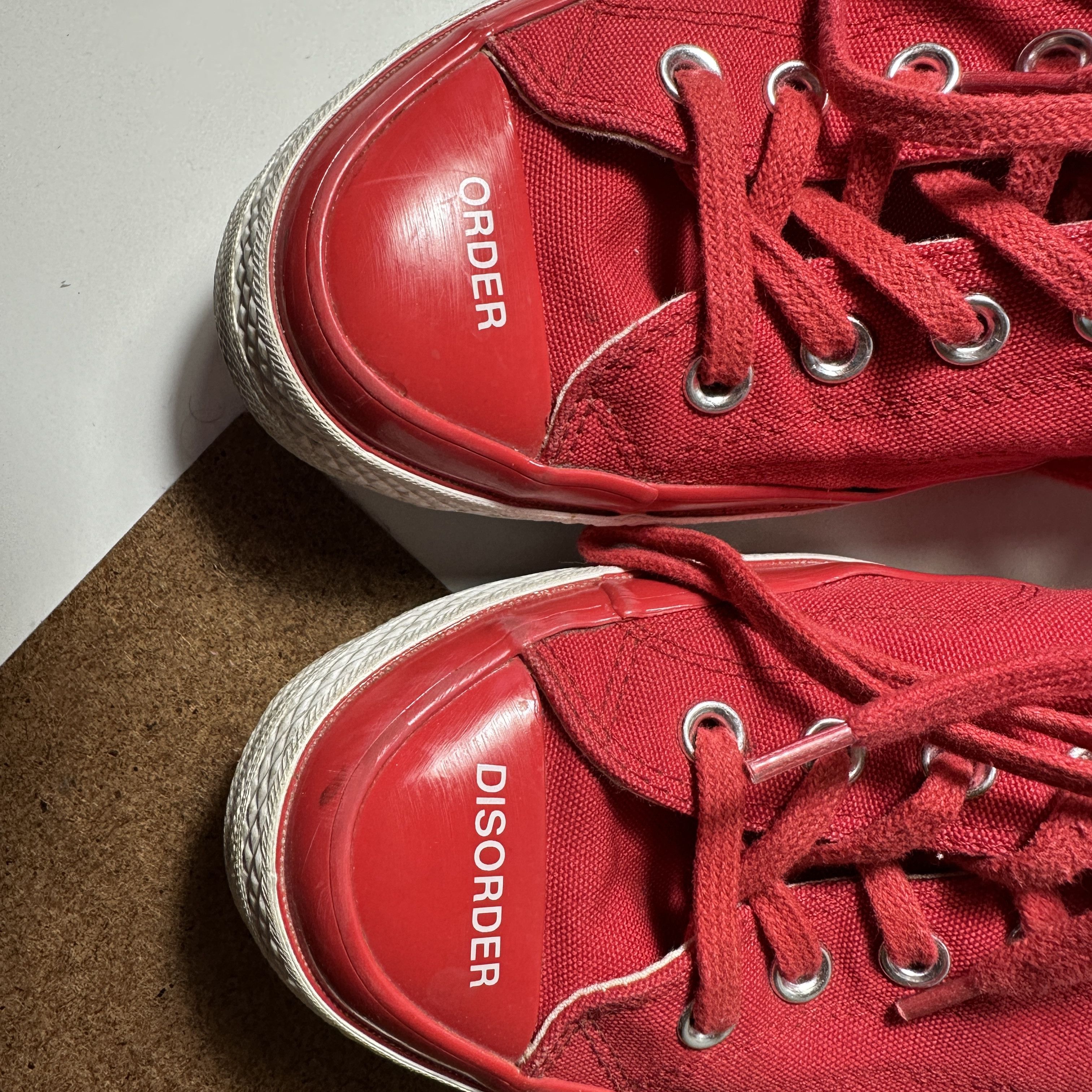 UNDERCOVER CONVERSE ADDICT 8.5 270