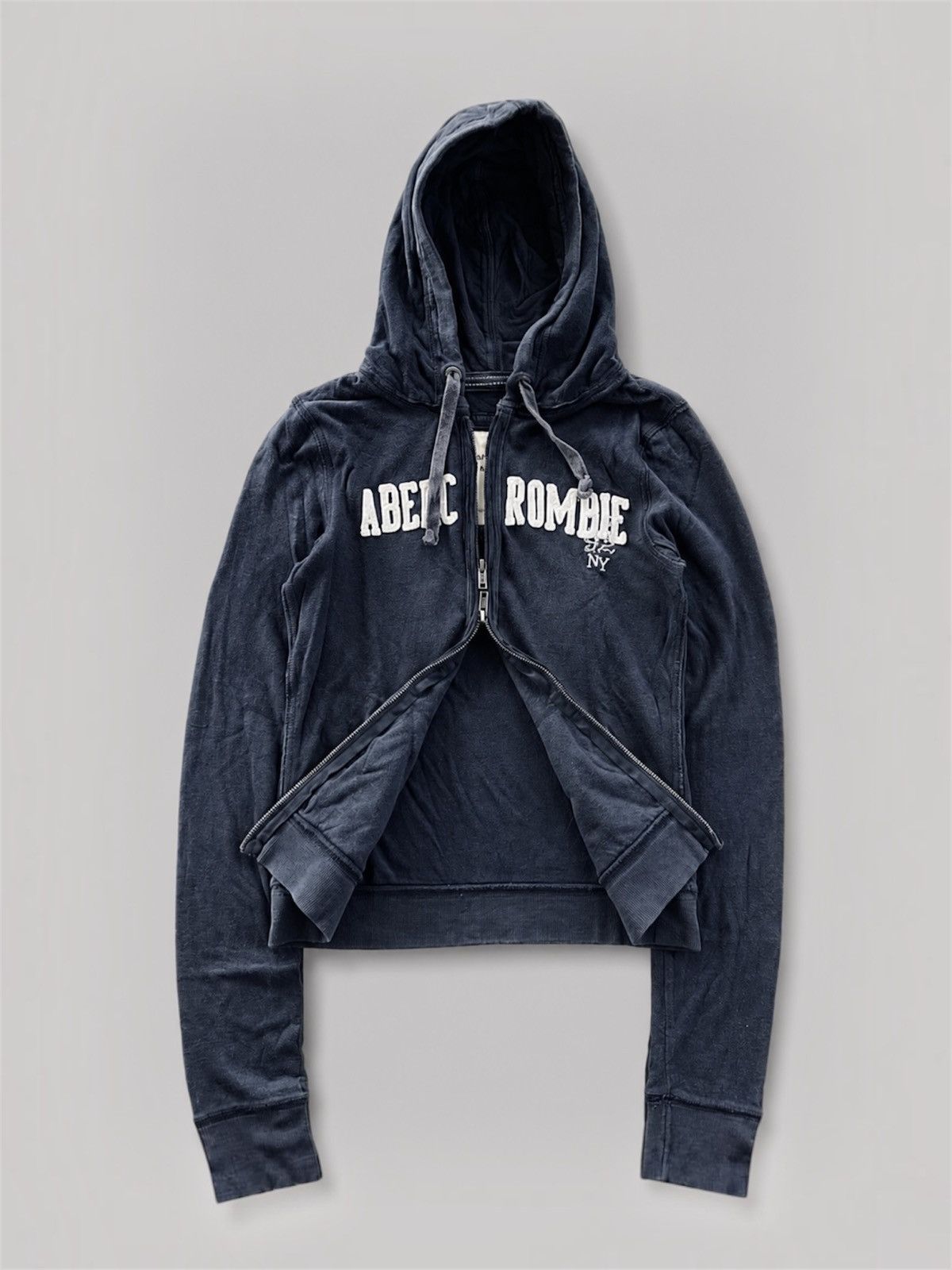 Abercrombie & Fitch Abercrombie Cropped Distressed Zip Up Jacket Hoodie Size S / US 4 / IT 40 - 1 Thumbnail