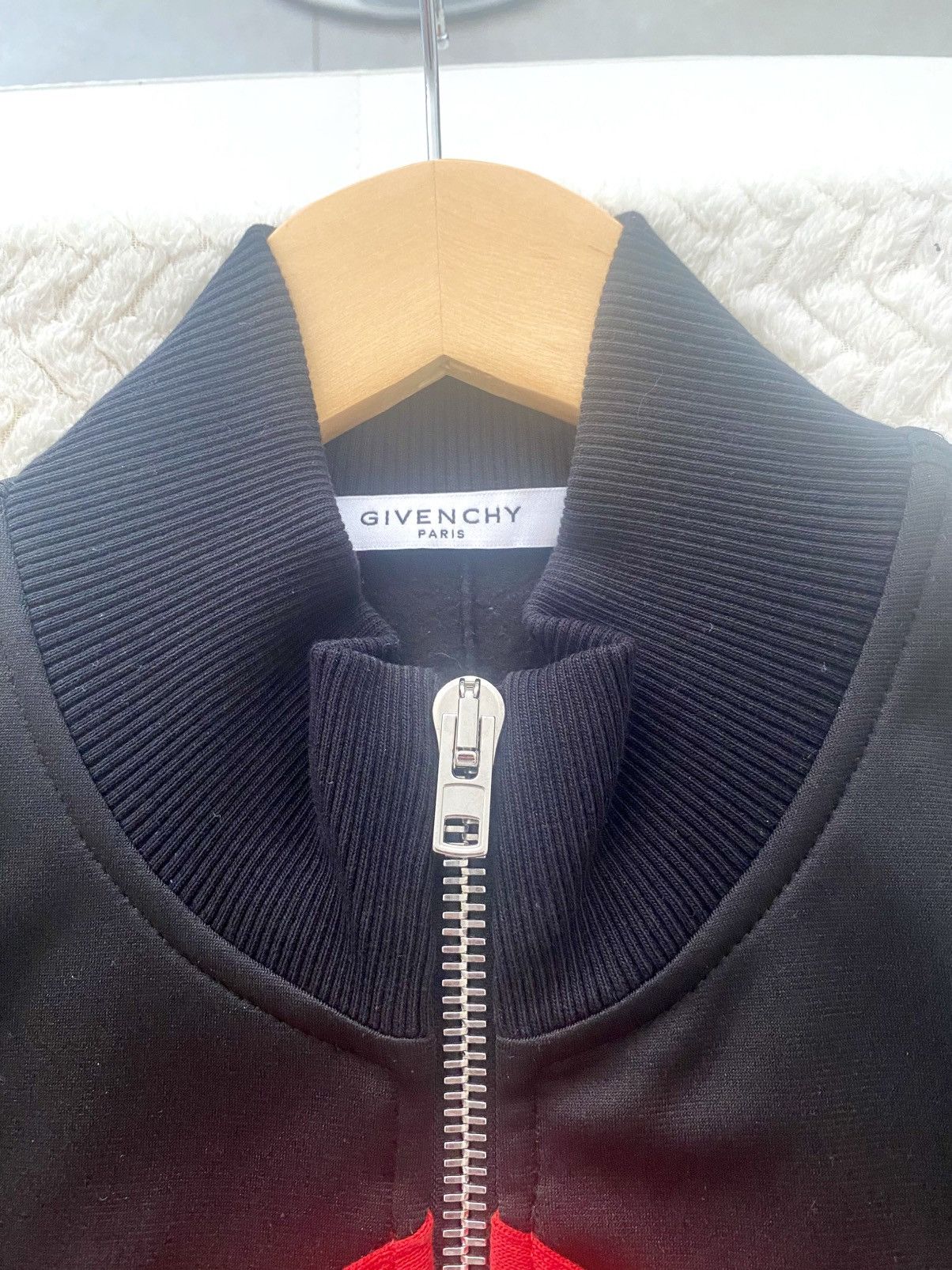 Givenchy Mint Givenchy black zip up sweatshirt track jacket red lines Size US S / EU 44-46 / 1 - 5 Thumbnail