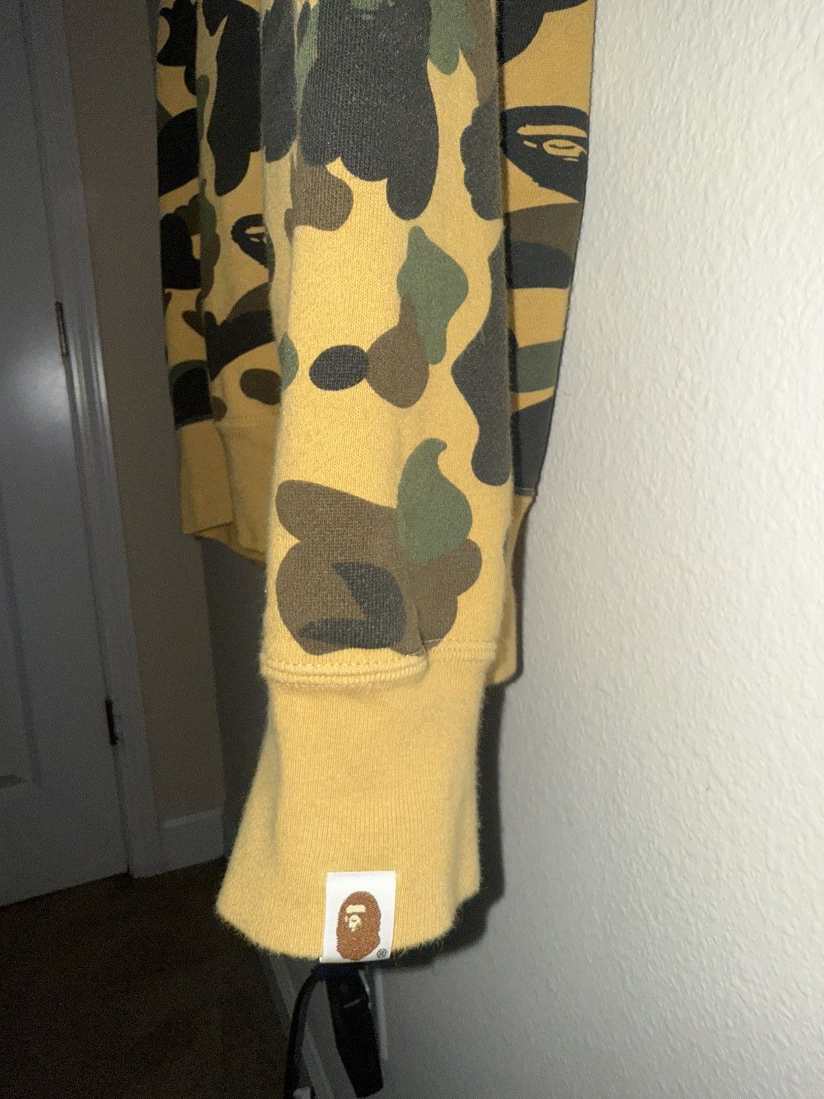 Bape BAPE 1st Camo College Pullover Hoodie ‘Yellow’ Size US M / EU 48-50 / 2 - 6 Thumbnail