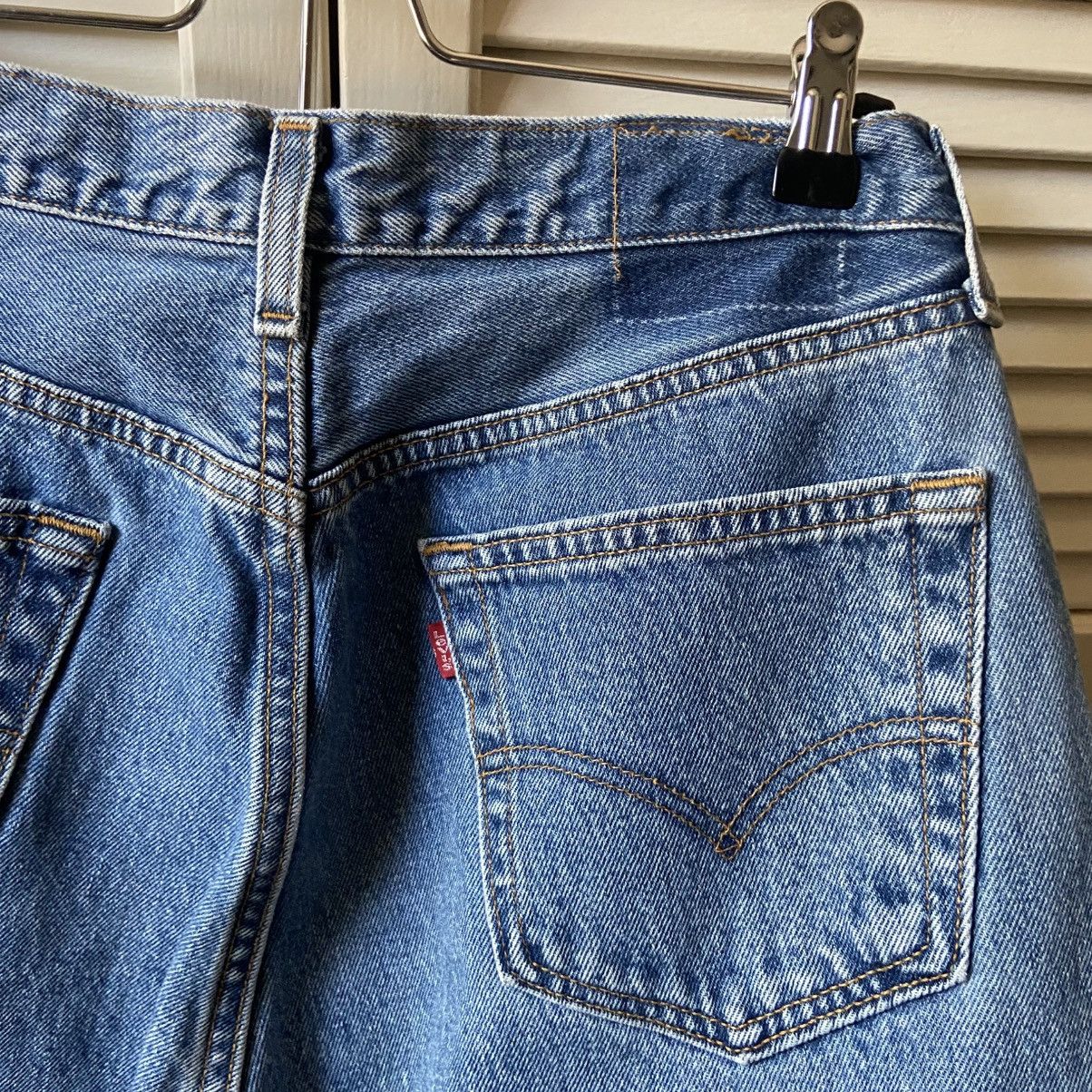 Levi's × Vintage Vintage Levi’s 501 Made in USA Blue Light Denim Jeans Pant Size US 31 - 9 Thumbnail