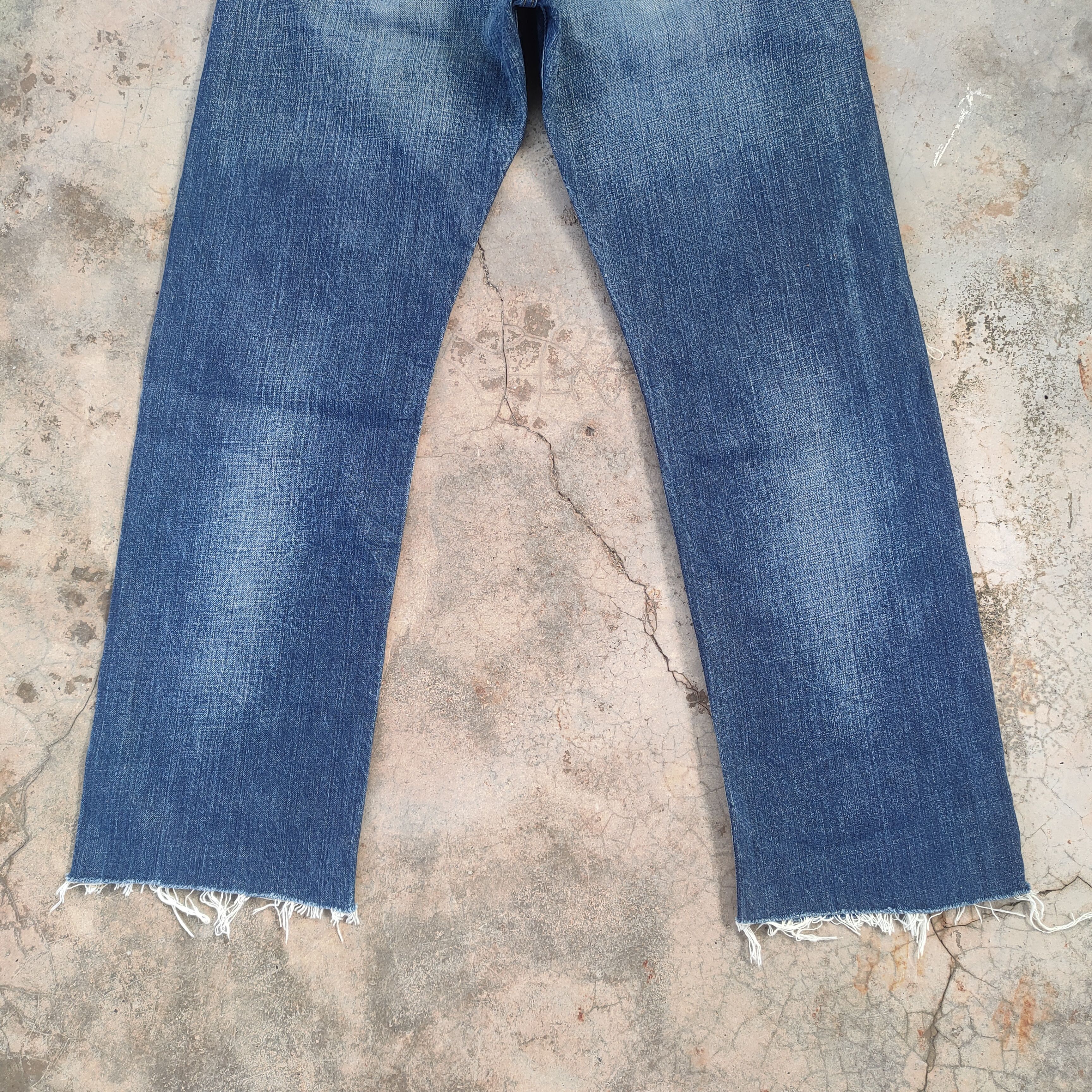 Levi's Vintage Clothing W30 VINTAGE LEVI'S 501 FADED DISTRESSED JEAN PANTS Size US 30 / EU 46 - 11 Thumbnail