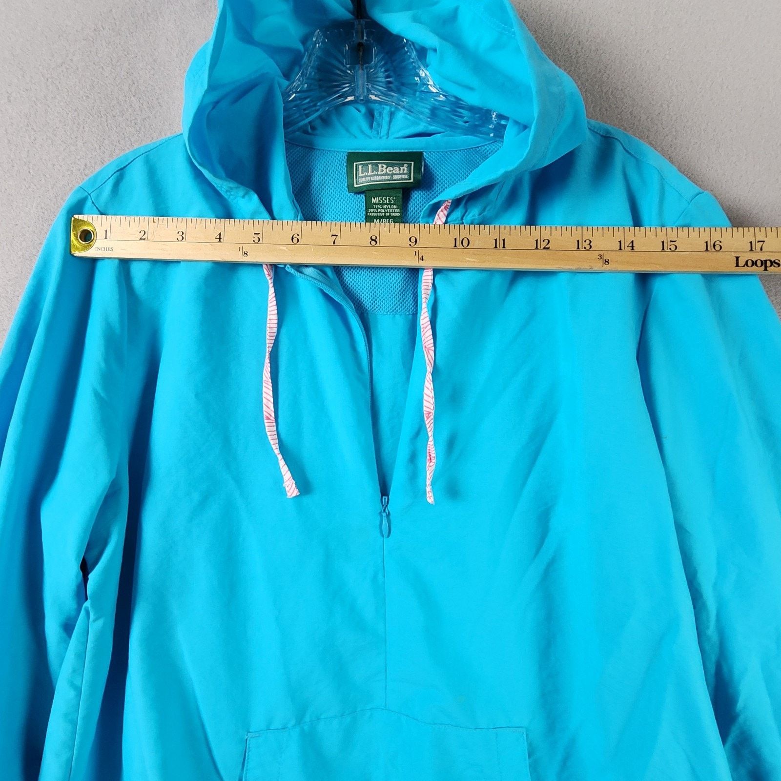L.L. Bean L.L. Bean Pullover Windbreaker Misses' Medium 1/2 Zip Hooded Size M / US 6-8 / IT 42-44 - 5 Thumbnail