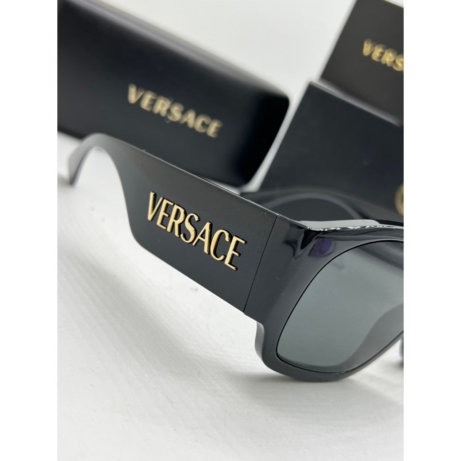 Versace NEW Versace VE4439 Mask Sunglasses in Black $414 Size ONE SIZE - 6 Thumbnail