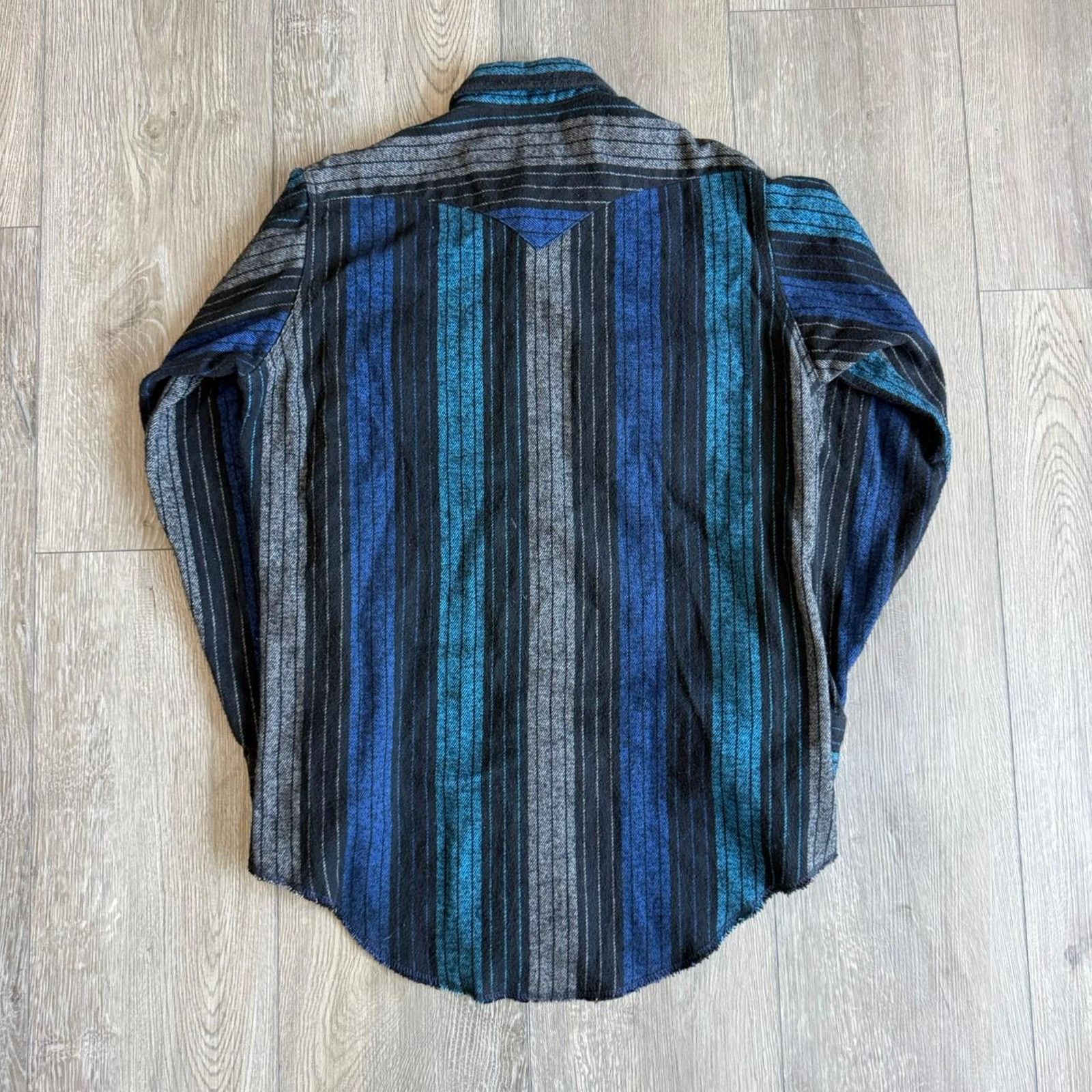 Wrangler Vintage 90s flannel wrangler pearl snap button up shirt Size US L / EU 52-54 / 3 - 7 Thumbnail