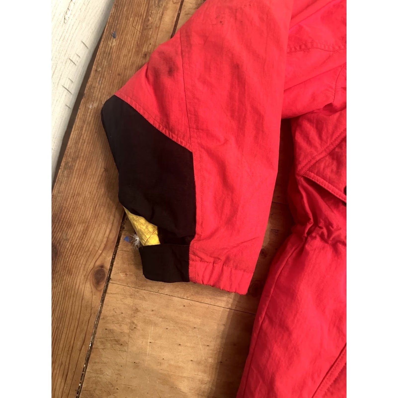 Marlboro Marlboro Country Store Jacket Parka Down Red Medium Men M Duck Down Coat Nations Countries Nylon Lining Nylon Shell Pre-owned Size US M / EU 48-50 / 2 - 5 Thumbnail