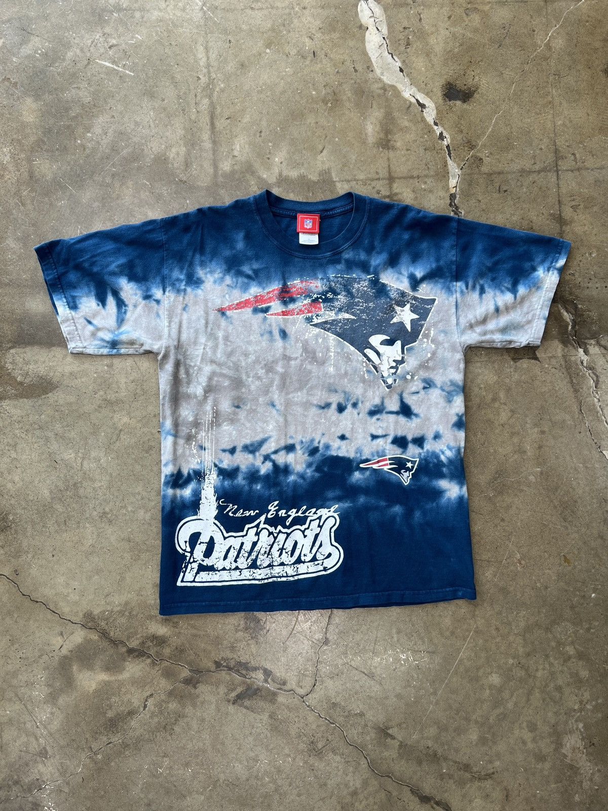 NFL × Vintage Vintage NFL New England Patriots Tie Dye Football Tee Large Size US L / EU 52-54 / 3 - 2 Thumbnail