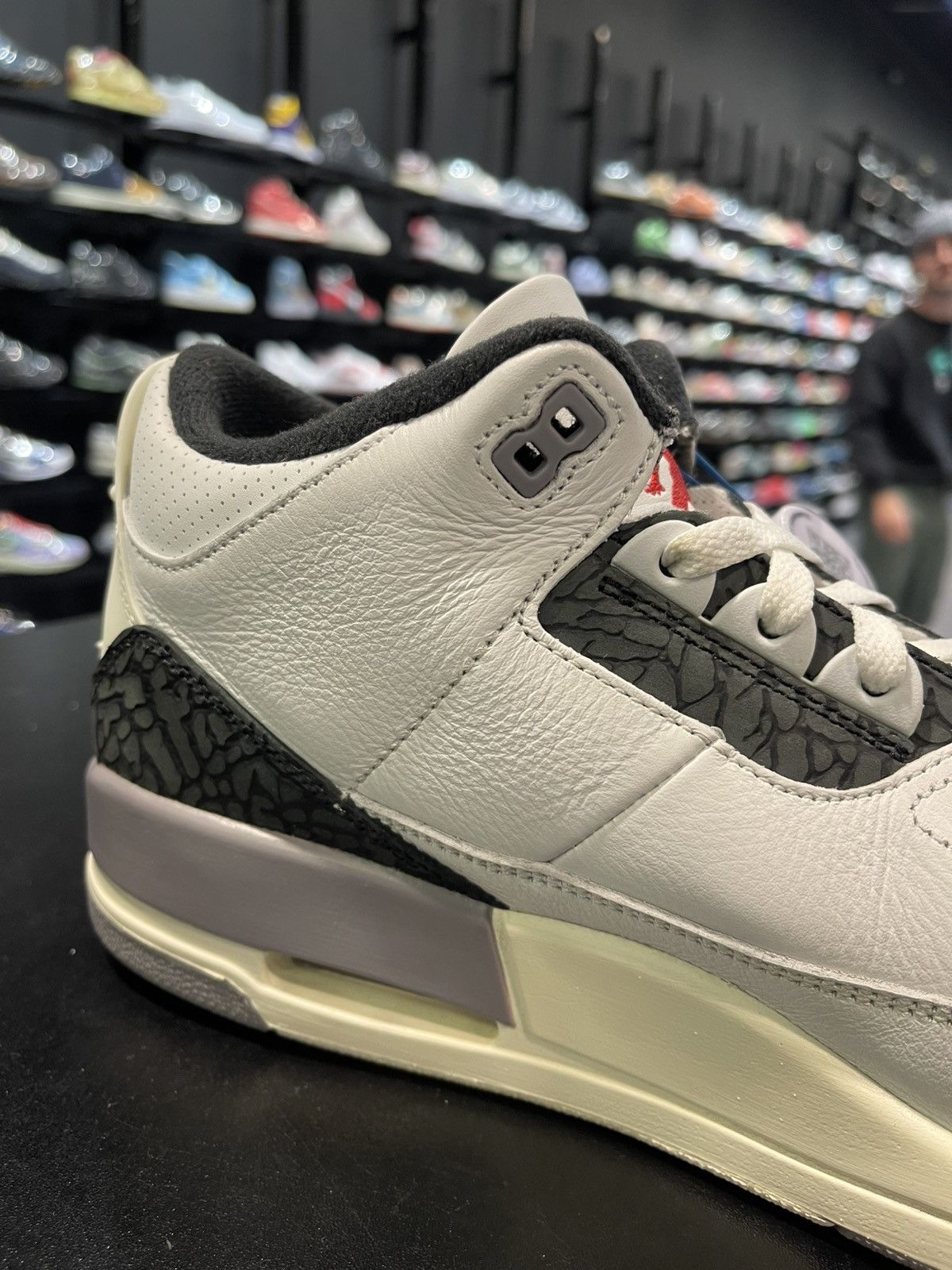 Jordan Brand Size 13 - Jordan 3 Retro Cement Grey Size US 13 / EU 46 - 8 Thumbnail