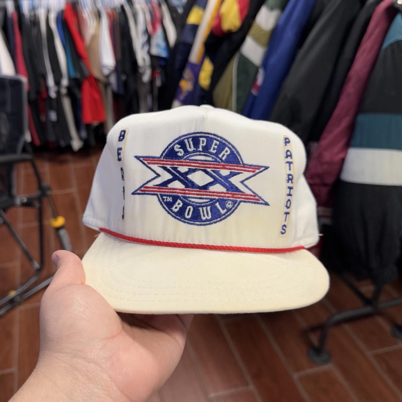 NFL 1986 Superbowl Bears vs. Patriots Snapback Size ONE SIZE - 1 Thumbnail