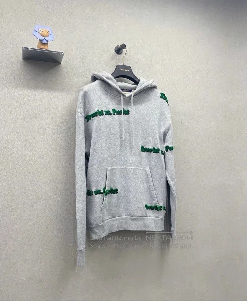 Louis Vuitton LV Gray Printed Hoodie Sweatshirt. Size US L / EU 52-54 / 3 - 4 Thumbnail