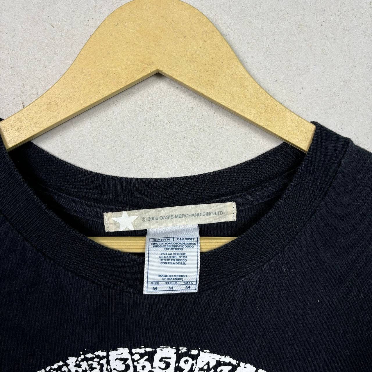 Band Tees Vintage 2006 Oasis Rock Band Industry And Integrity Tshirt Size US M / EU 48-50 / 2 - 6 Thumbnail