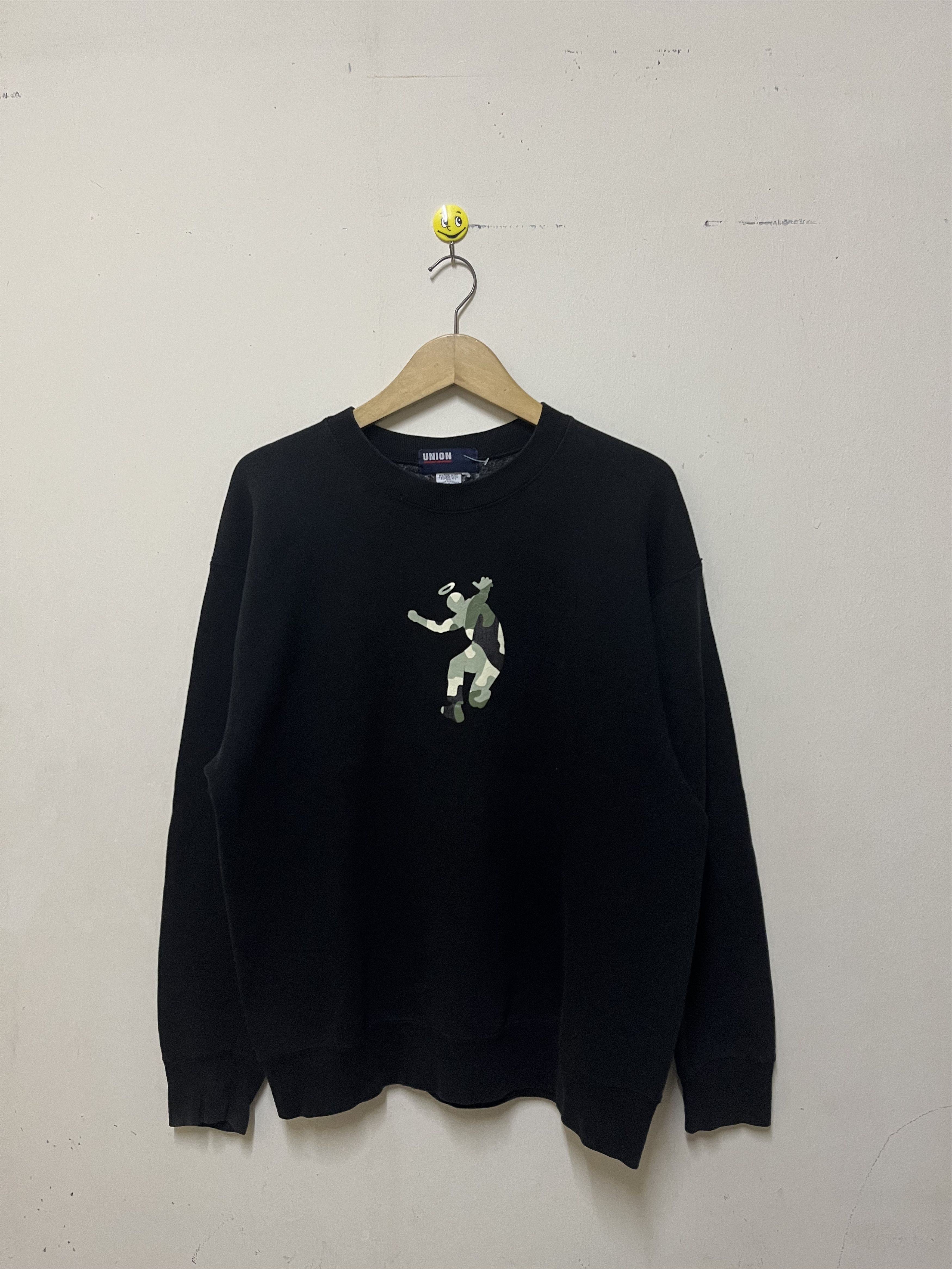 Union LA XSOLDX Vintage 90s UNION LA Camo Crew Neck Sweatshirt Size US L / EU 52-54 / 3 - 1 Thumbnail