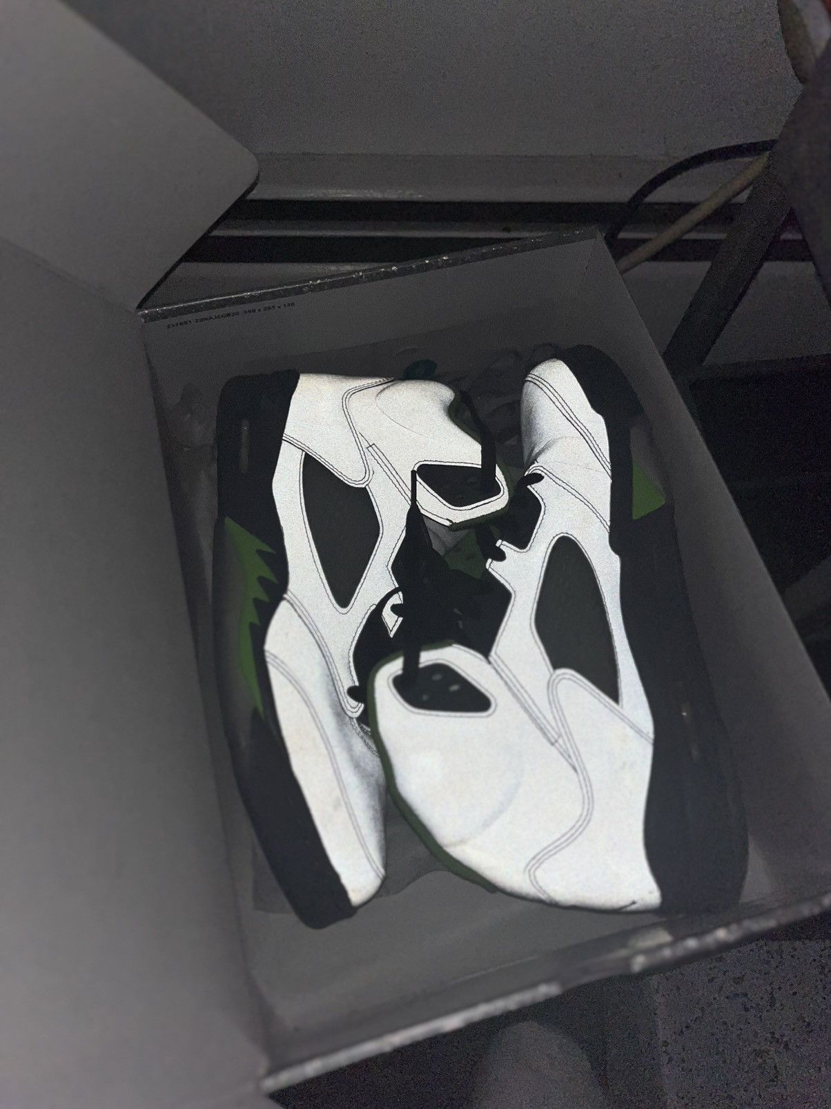 Jordan Brand Green bean 5’s wore once,grey laces included, with box Size US 11.5 / EU 44-45 - 1 Thumbnail
