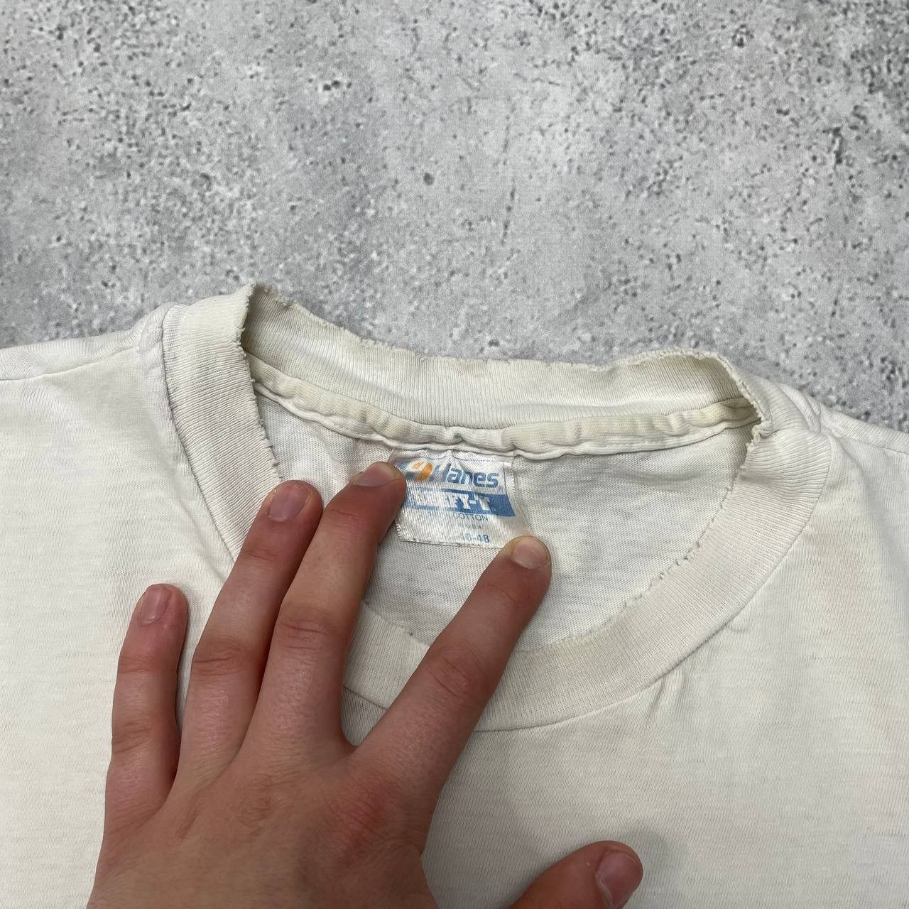 Vintage Vintage 90s Kinder Chocolate Collection Thrashed T Shirt Size US XL / EU 56 / 4 - 6 Thumbnail