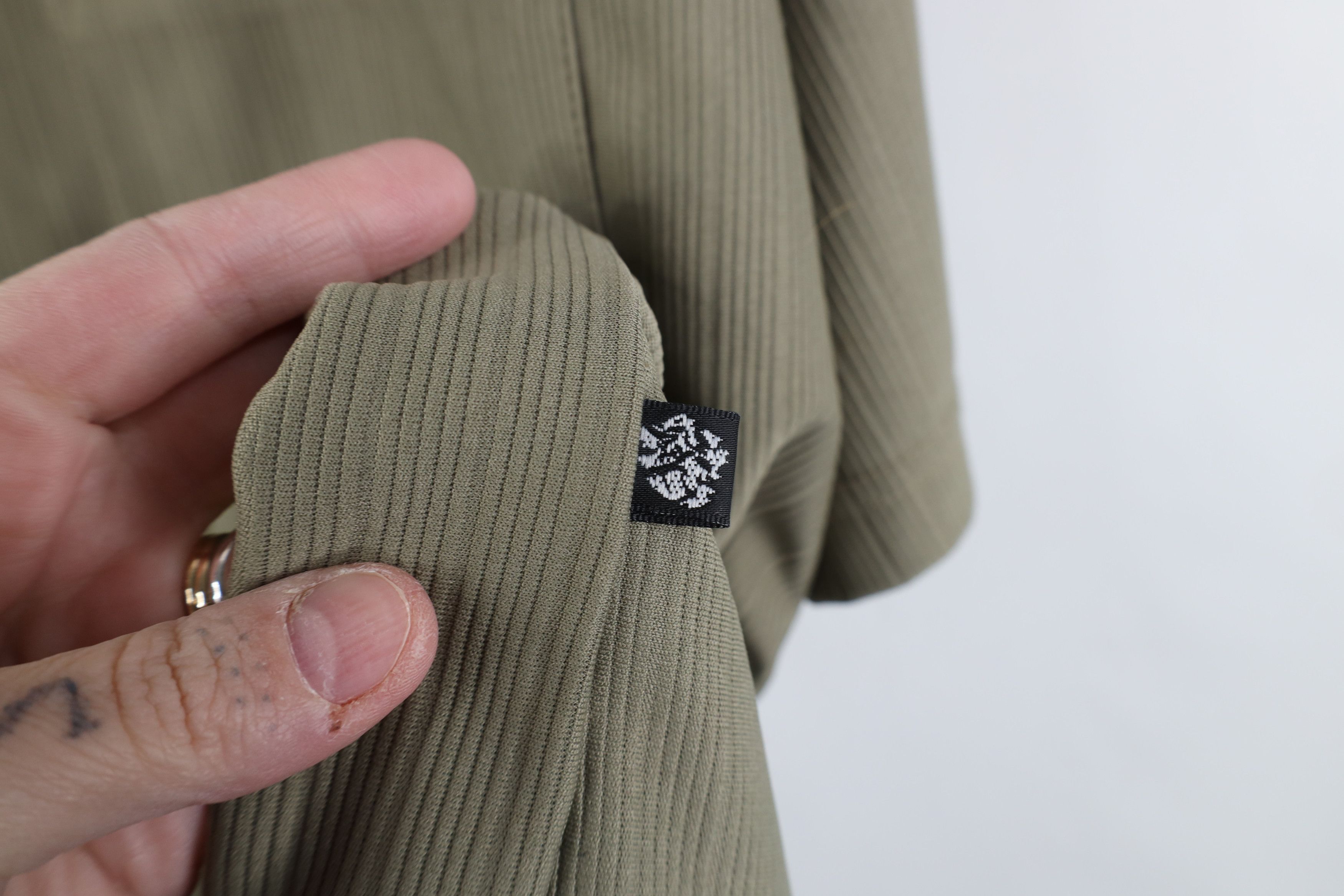 Vintage Vintage 90s Y2K Streetwear Knit Camp Collar Button Shirt Size US XL / EU 56 / 4 - 4 Thumbnail