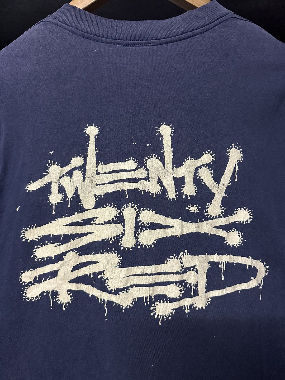 Girl Skateboards × Vintage Vintage 90s Twenty Six Red Skateboard Sun Faded Tee Size US L / EU 52-54 / 3 - 9 Thumbnail