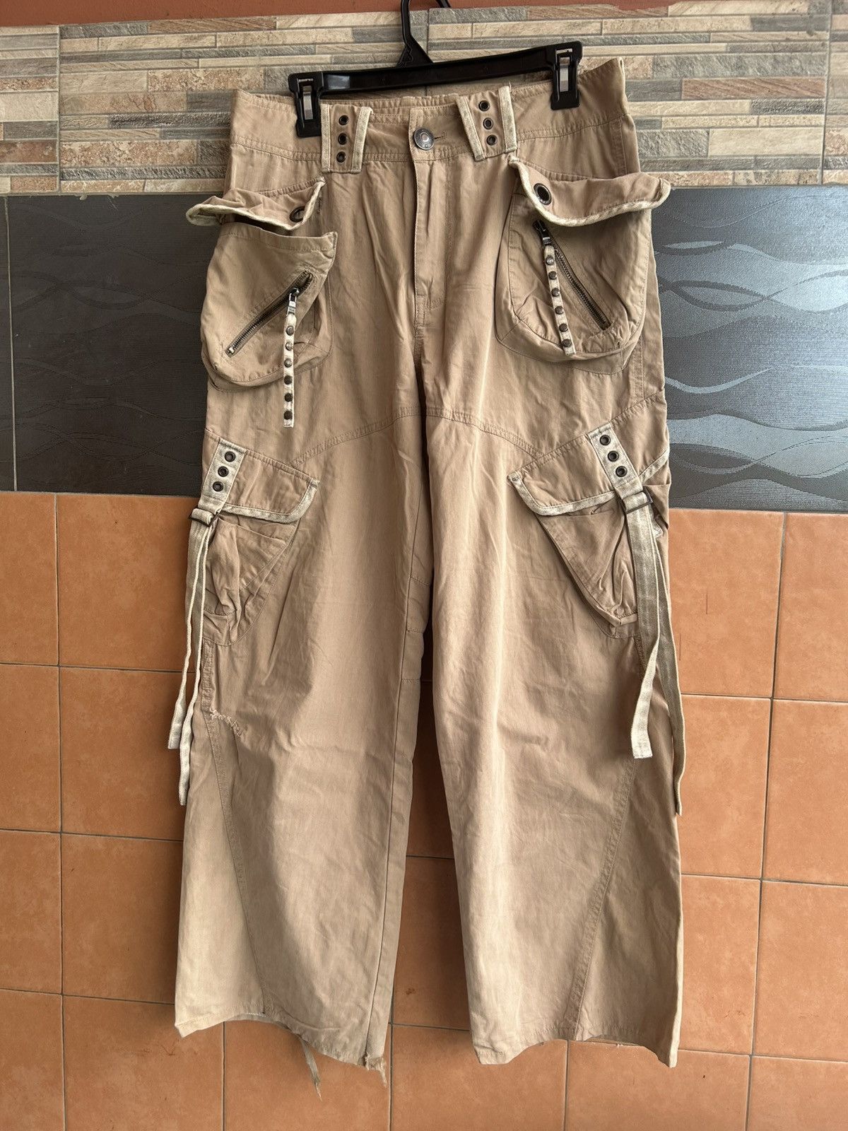 Japanese Brand bondage cargo pants Size US 32 / EU 48 - 1 Thumbnail
