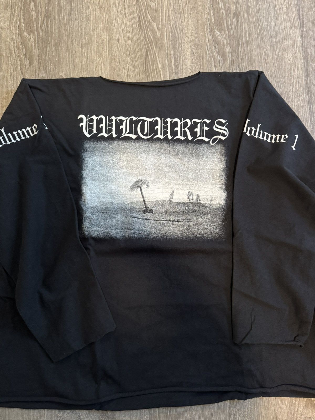 Kanye West YZY Gosha Vultures Long T Size US XL / EU 56 / 4 - 2 Thumbnail