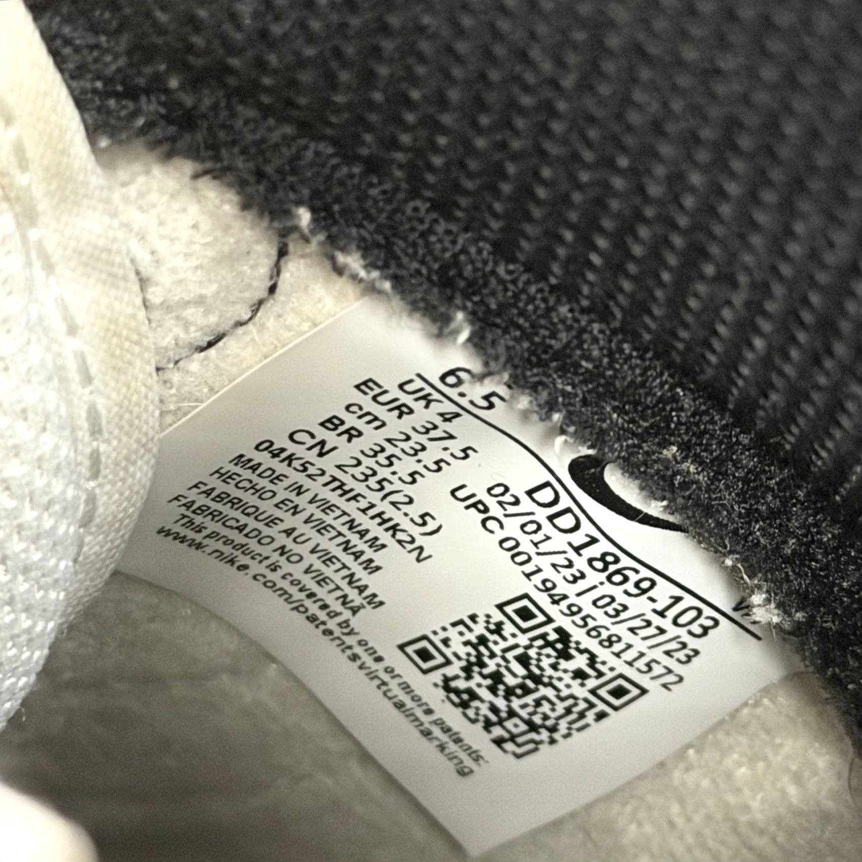 Nike Nike Sneakers Womens Black Dunk High Panda White Top Women DD1869 Size S / US 4 / IT 40 - 3 Thumbnail
