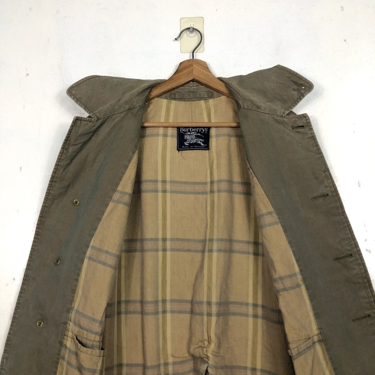 Burberry 💥VINTAGE TRENCH COAT LONG JACKET BURBERRYS MADE IN ENGLAND Size US M / EU 48-50 / 2 - 16 Thumbnail