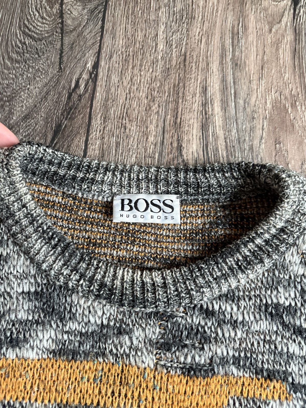 Hugo Boss Vintage 80s Hugo Boss Abstract Wool Sweater Made in Italy Size US L / EU 52-54 / 3 - 5 Thumbnail