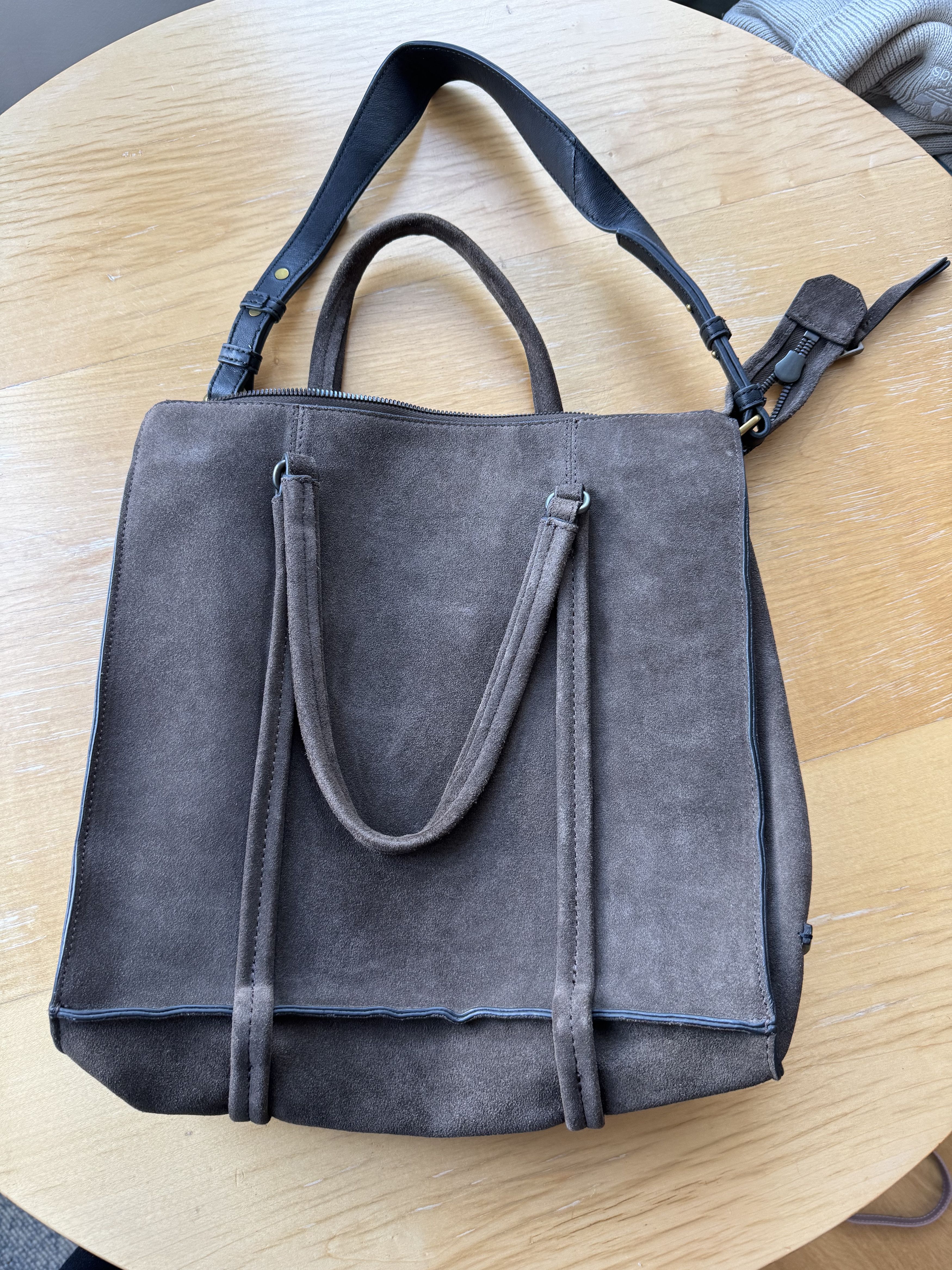 Marc O'Polo Suede Marc O'Polo shoulder bag never worn. Size ONE SIZE - 1 Thumbnail