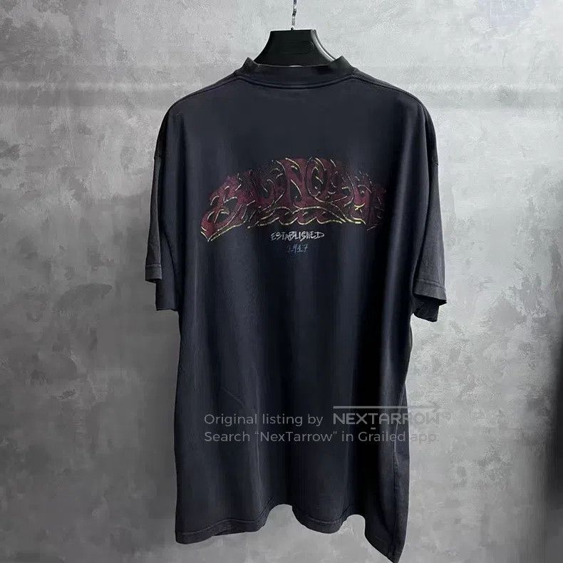 Balenciaga Balenciaga Black Solid Color Pattern Printed Round Neck Sh Size US M / EU 48-50 / 2 - 1 Thumbnail