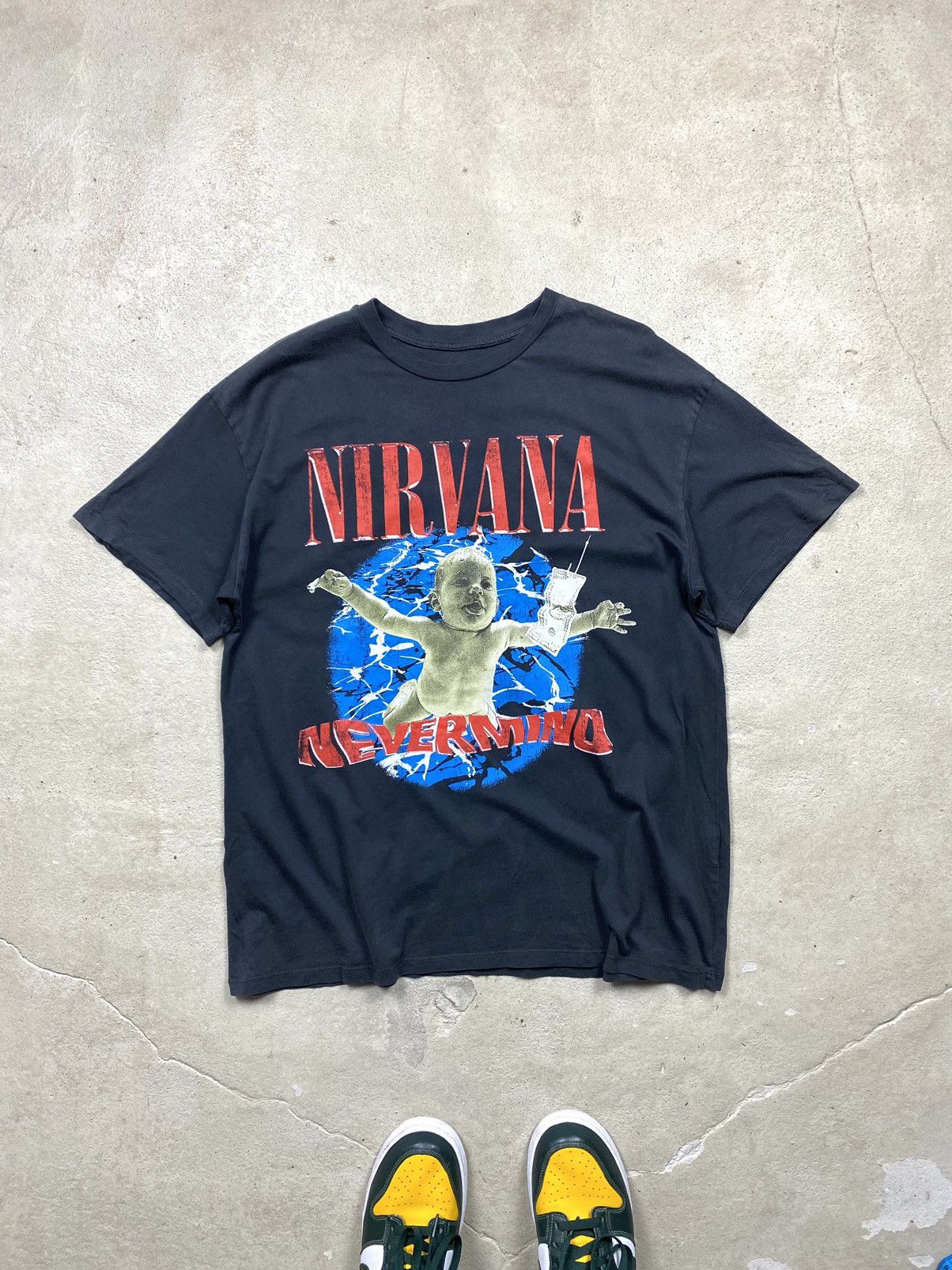 Nirvana Vintage Nirvana Nevermind Album Promo T Shirt Size US L / EU 52-54 / 3 - 1 Thumbnail