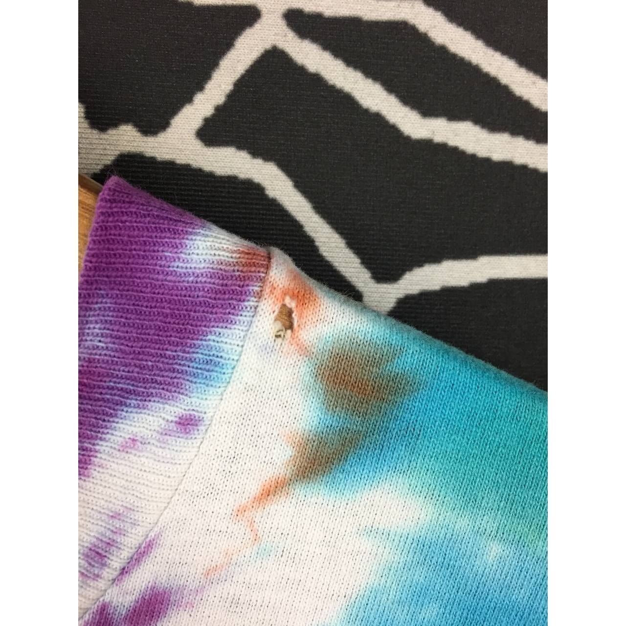 Fruit Of The Loom × Vintage Vtg 90s Rainbow Loud Tie Dye Made In Usa Tee Size US XL / EU 56 / 4 - 4 Thumbnail