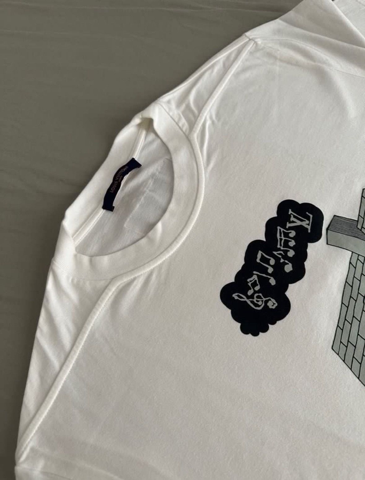 Louis Vuitton LV House Printed T-Shirt Size US L / EU 52-54 / 3 - 6 Thumbnail