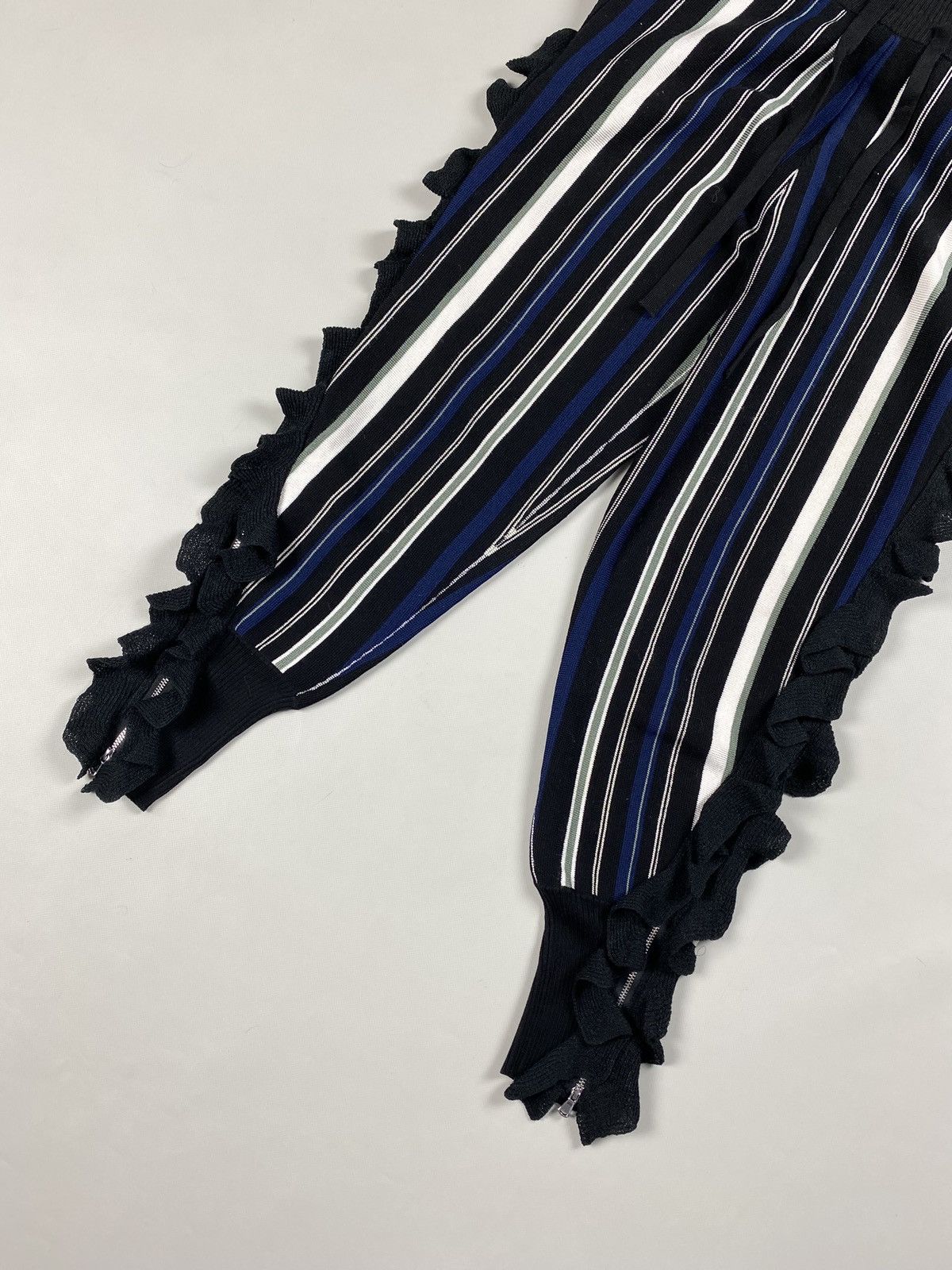 3.1 Phillip Lim 3.1 Phillip Lim ladies striped jogger pants trousers size Xs Size 26" / US 2 / IT 38 - 5 Thumbnail