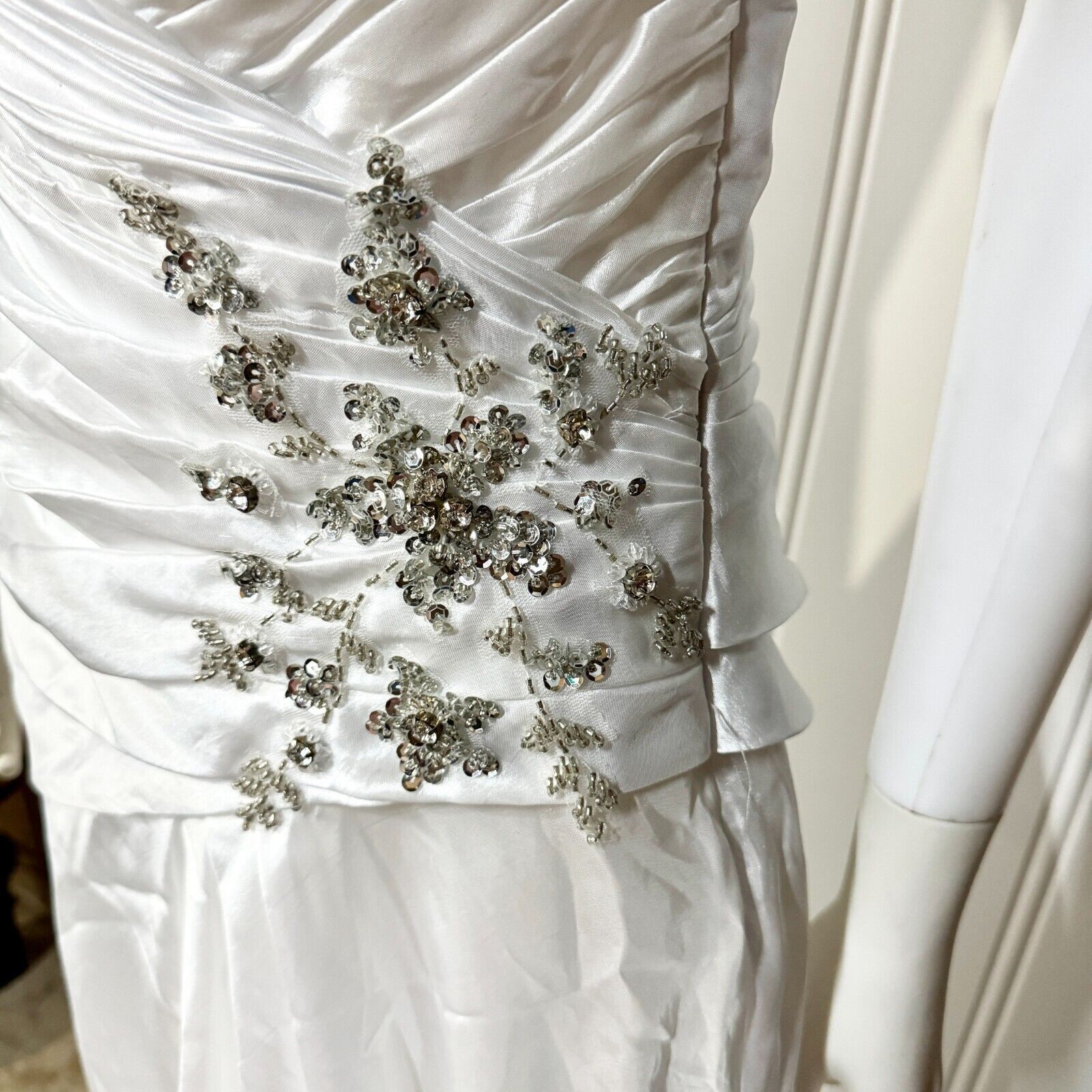 Other Cinderella Wedding GOWN Size M Strapless Gemmed A Line Slim Size M / US 6-8 / IT 42-44 - 6 Thumbnail