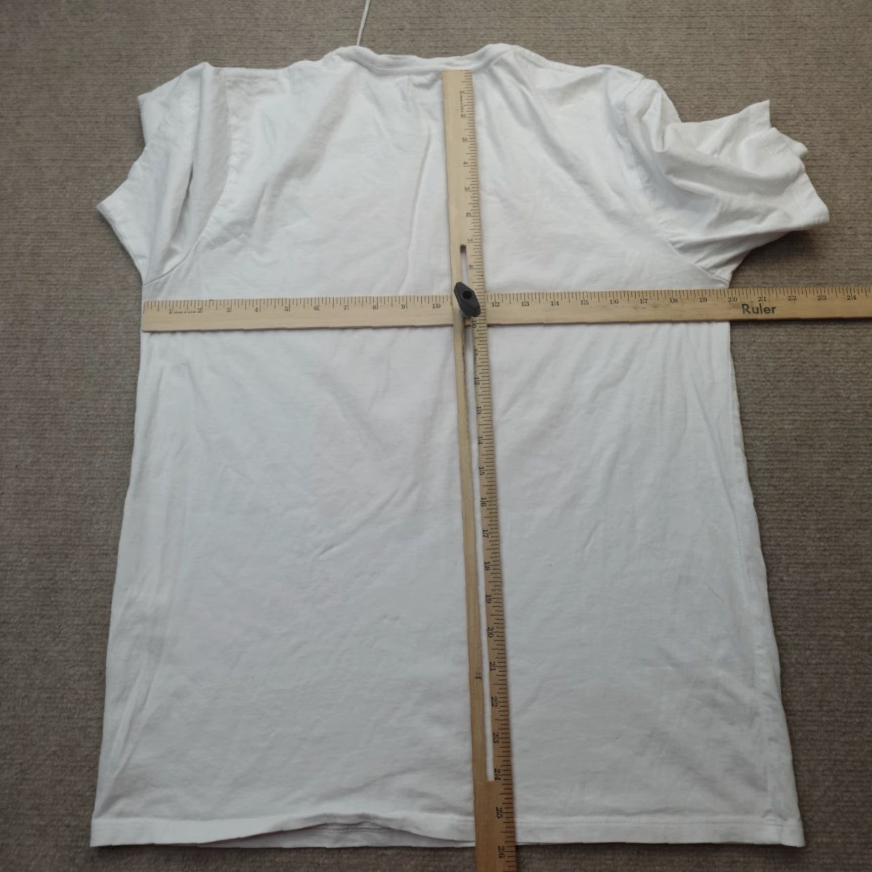 Saturdays NYC Saturdays NYC Mens Shirt L White Crew Neck Short Sleeve Bandana Solid T-Shirt 90s? Size US L / EU 52-54 / 3 - 5 Thumbnail